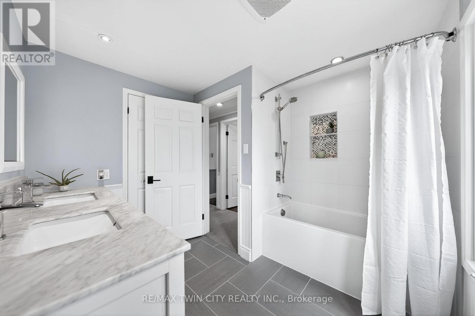 370 Green Acres Drive, Waterloo, Ontario  N2K 1Z1 - Photo 33 - X12911676