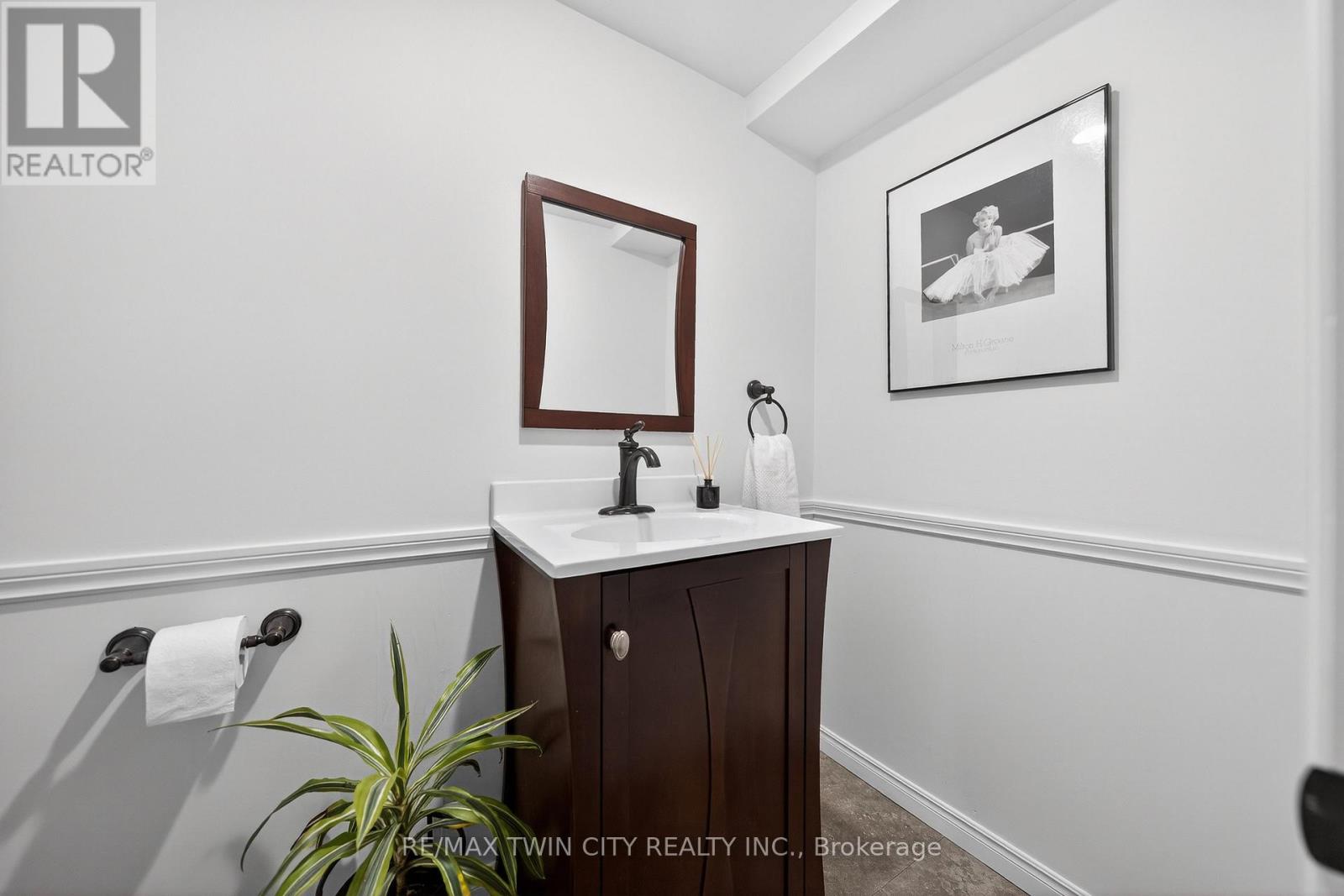 370 Green Acres Drive, Waterloo, Ontario  N2K 1Z1 - Photo 40 - X12911676