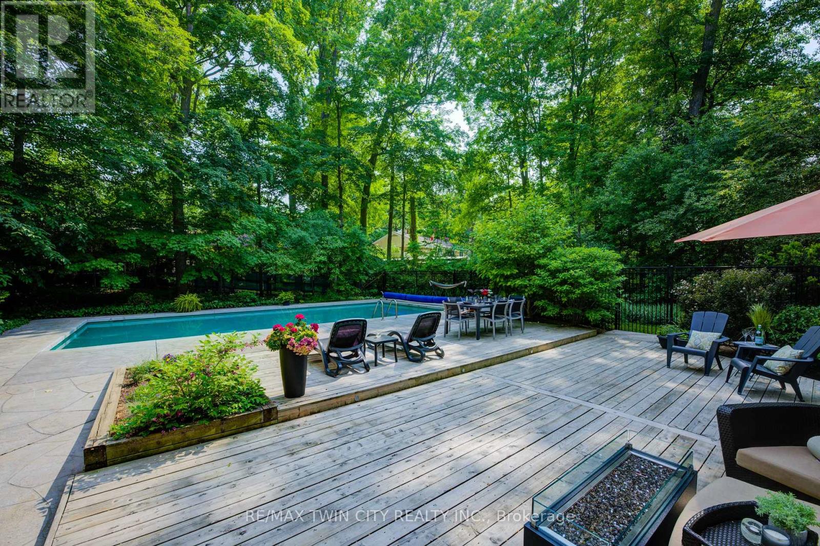 370 Green Acres Drive, Waterloo, Ontario  N2K 1Z1 - Photo 47 - X12911676