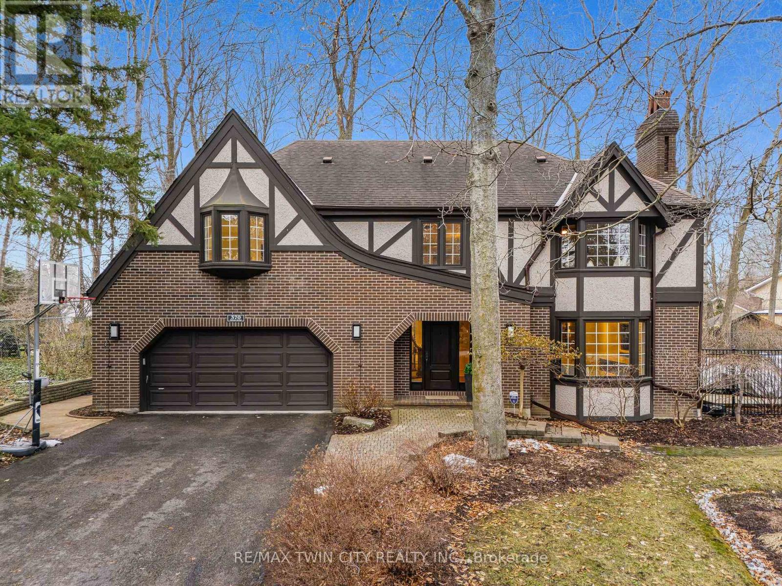 370 Green Acres Drive, Waterloo, Ontario  N2K 1Z1 - Photo 6 - X12911676