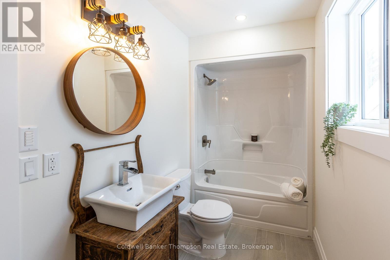 255 Eighth Avenue, Mcmurrich/monteith, Ontario  P0A 1Y0 - Photo 12 - X12739682