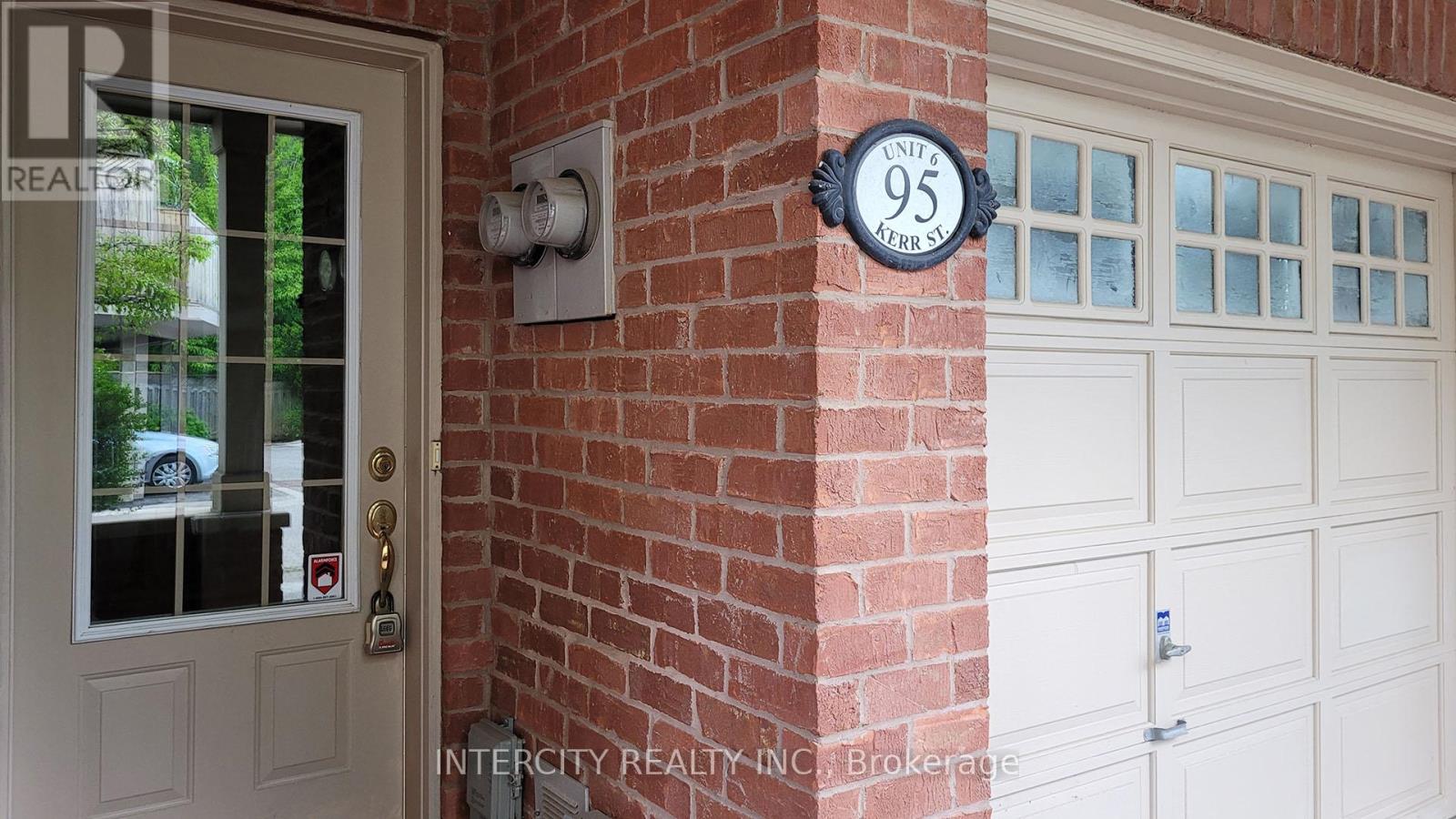 86 Lakeshore Road W, Oakville, Ontario  L6K 3A2 - Photo 9 - W12911658