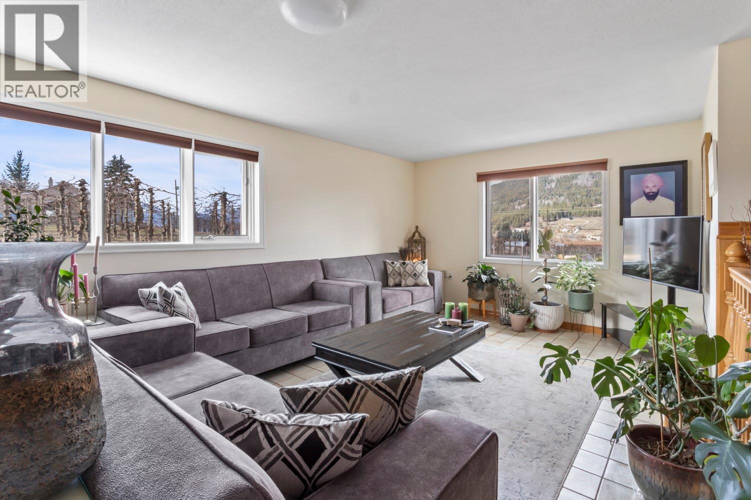 3029 Erickson Road, Erickson, British Columbia V0B 1G1 - Photo 4 - 10378840