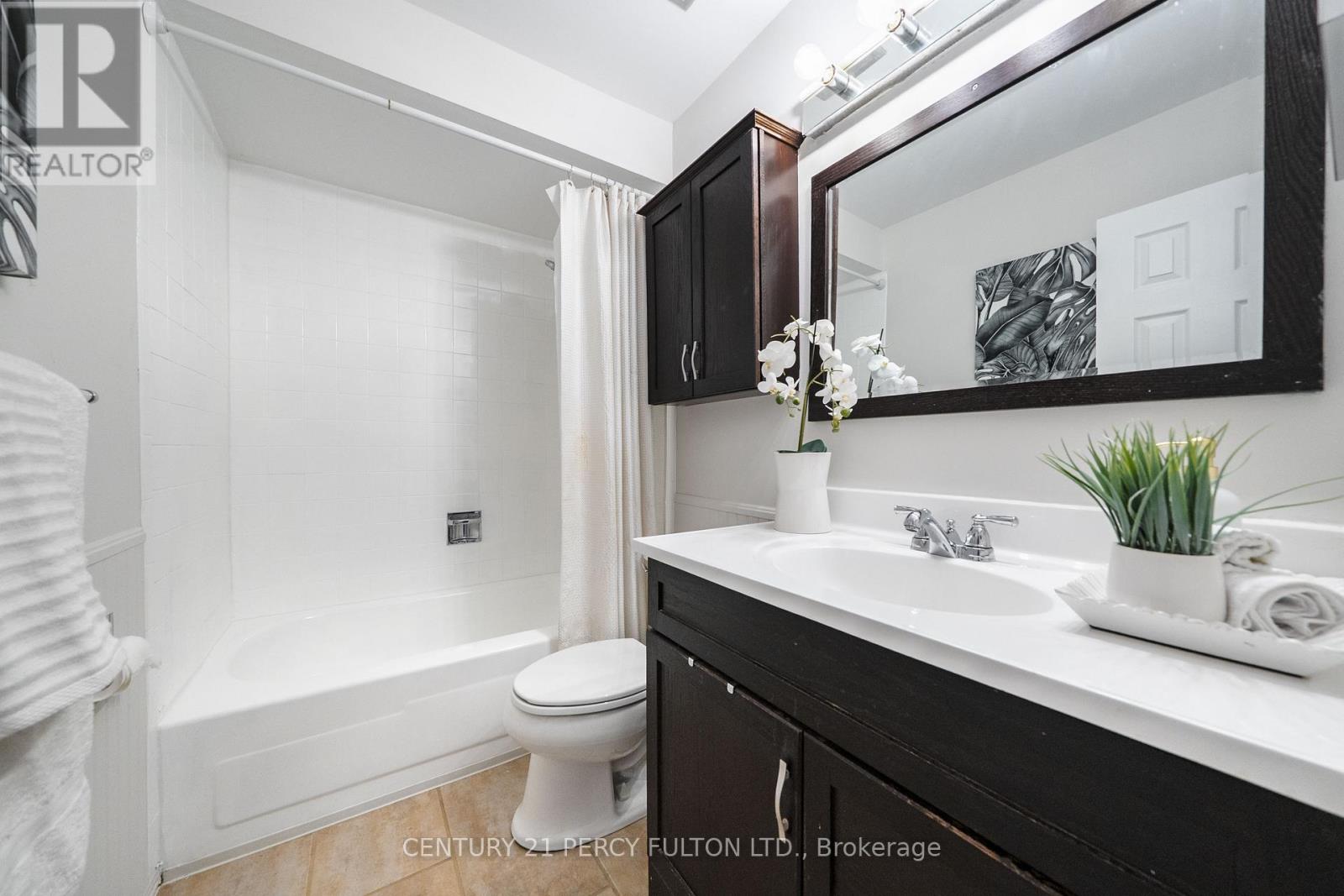 754 Edgewood Road, Pickering, Ontario  L1V 2Z8 - Photo 12 - E12893216