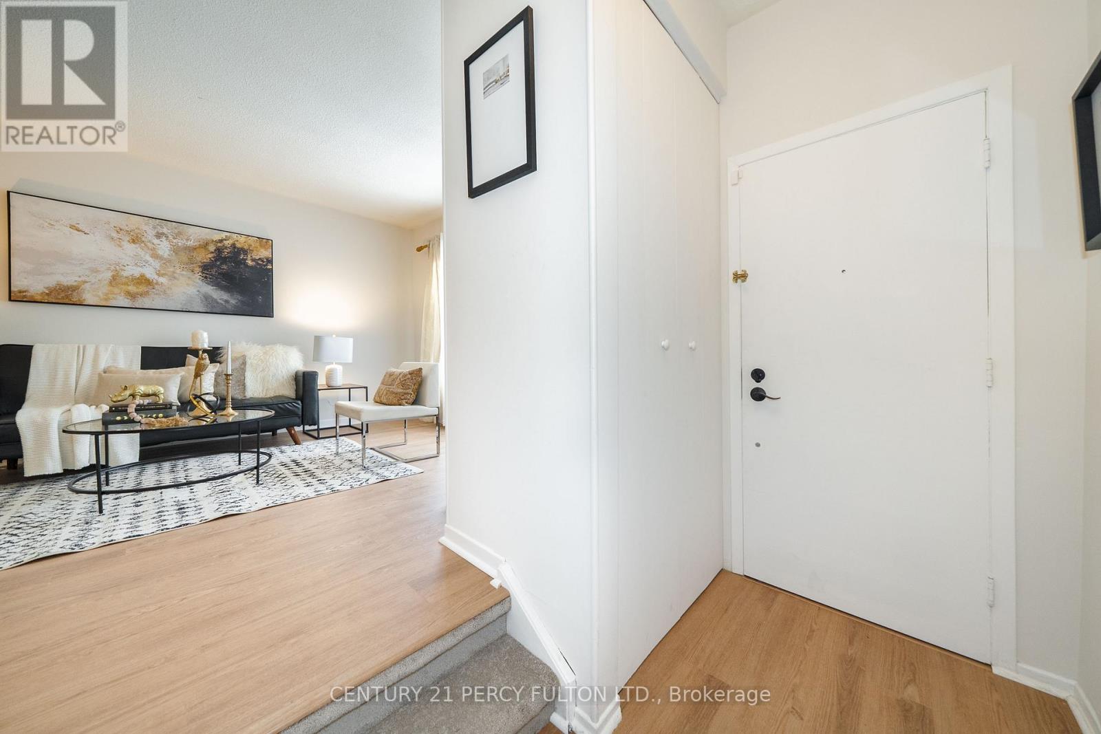 754 Edgewood Road, Pickering, Ontario  L1V 2Z8 - Photo 3 - E12893216