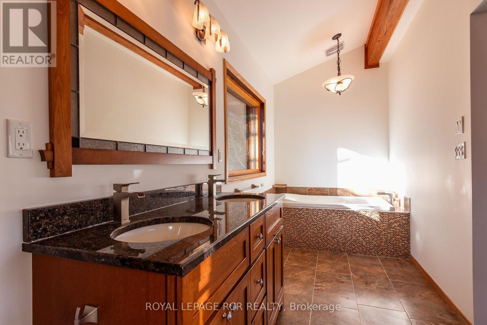 674189 Hurontario Street, Mono, Ontario  L9W 5R9 - Photo 23 - X12506220