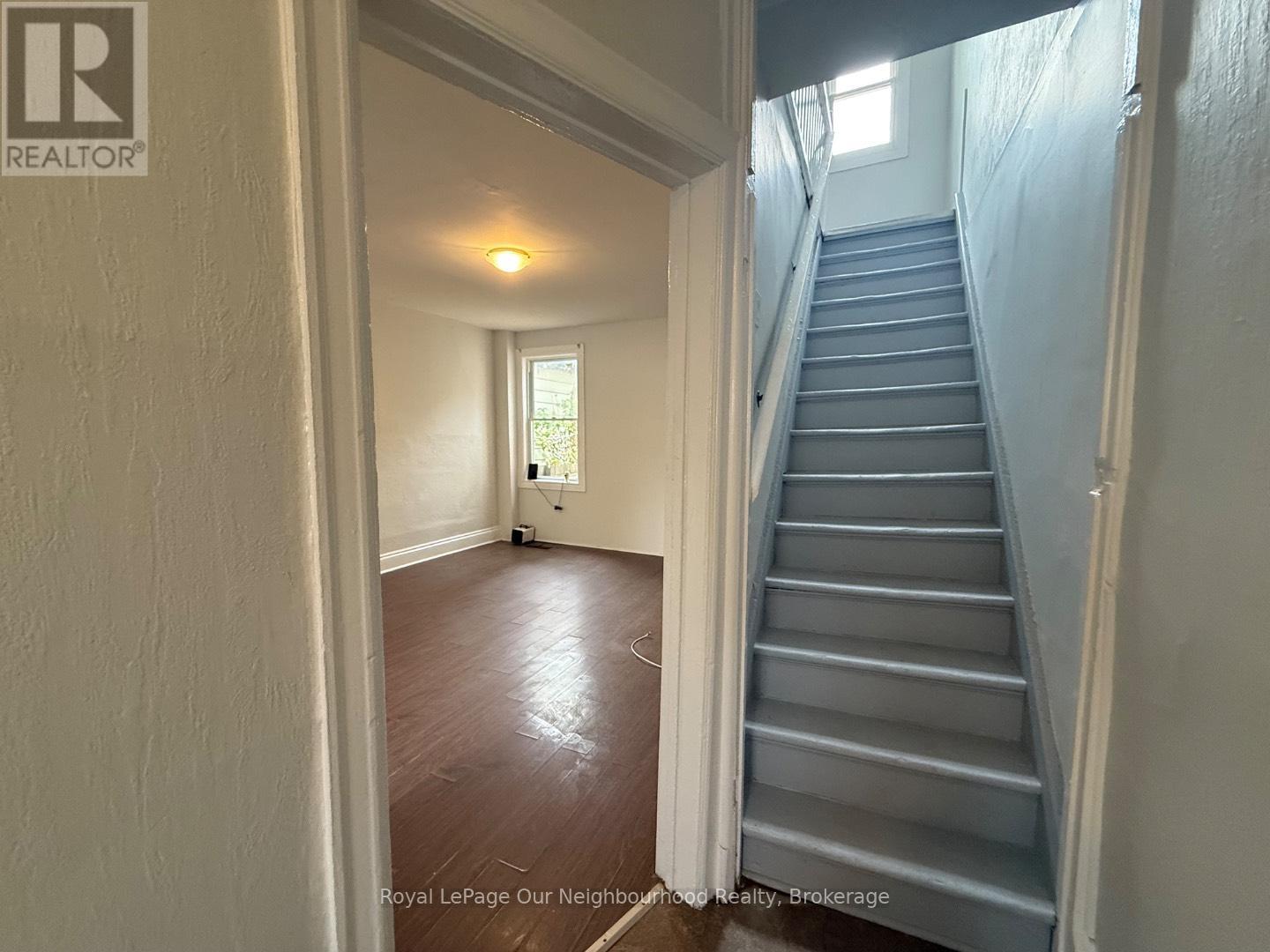 514 Cannon Street E, Hamilton, Ontario  L8L 2E7 - Photo 5 - X12911806