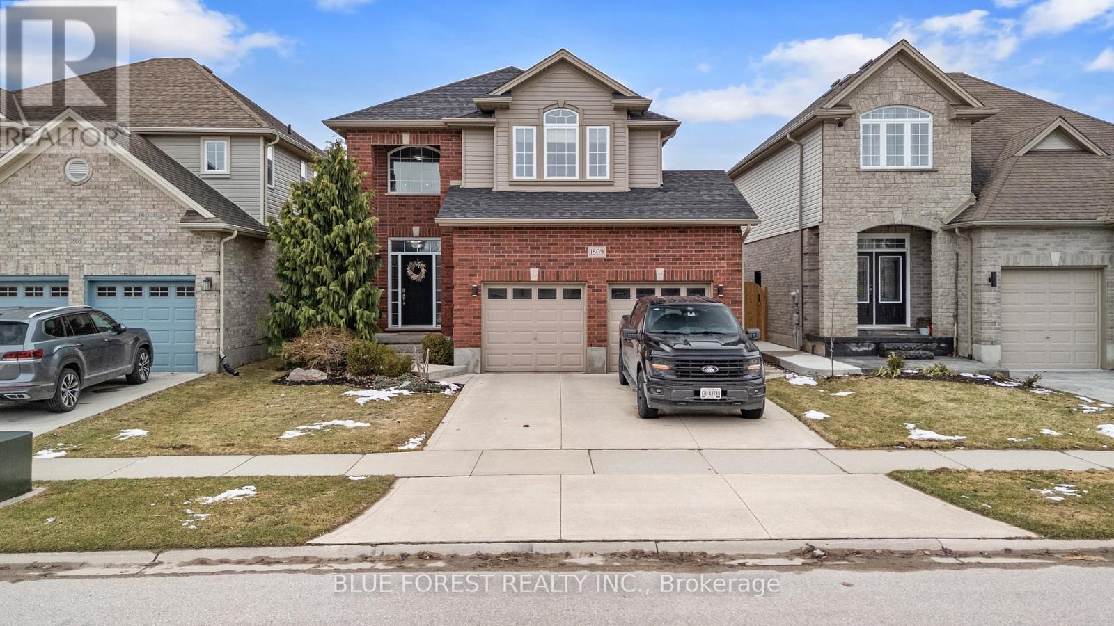 1809 JUBILEE DRIVE, London North, Ontario