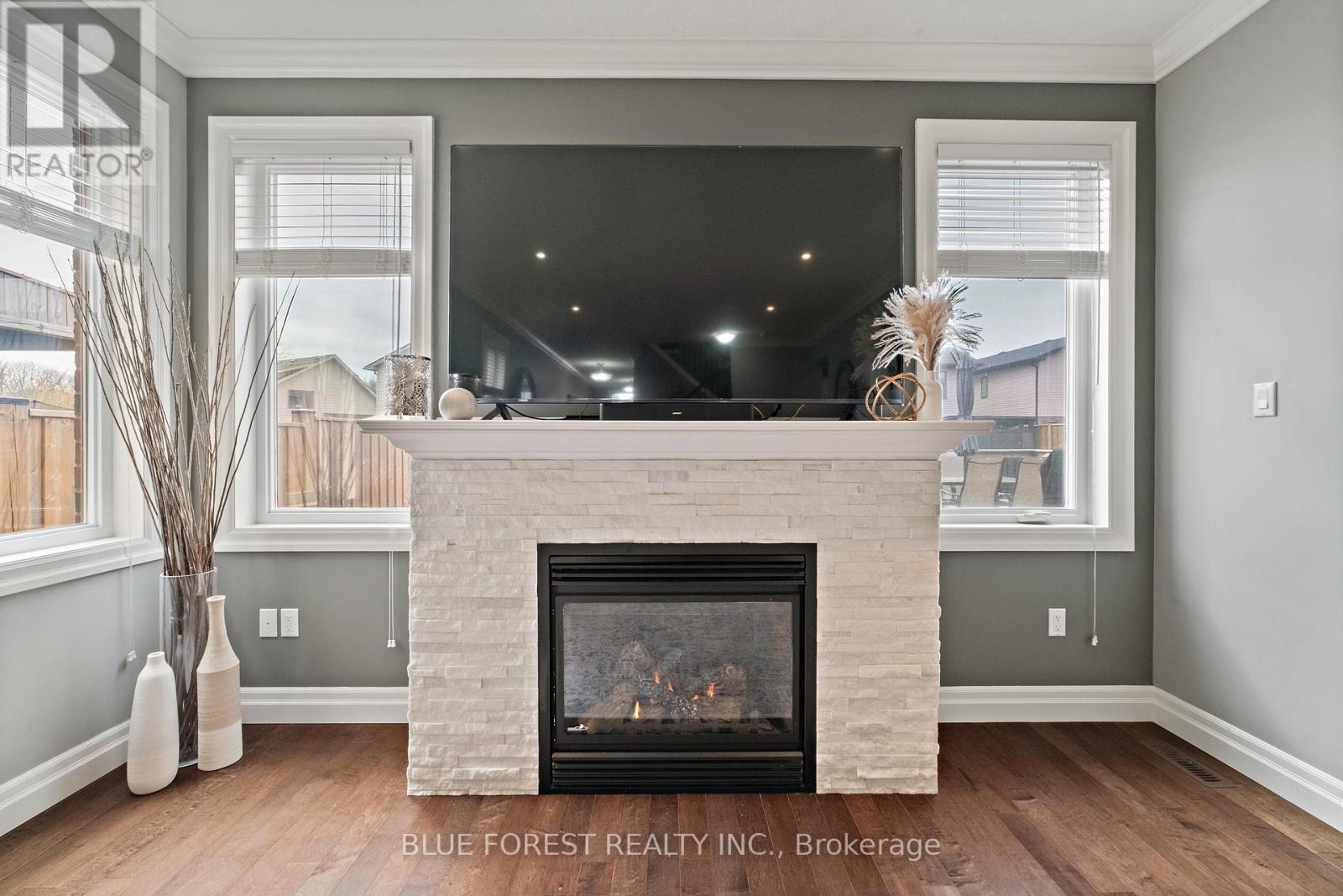 1809 Jubilee Drive, London North, Ontario  N6G 0H5 - Photo 6 - X12911758