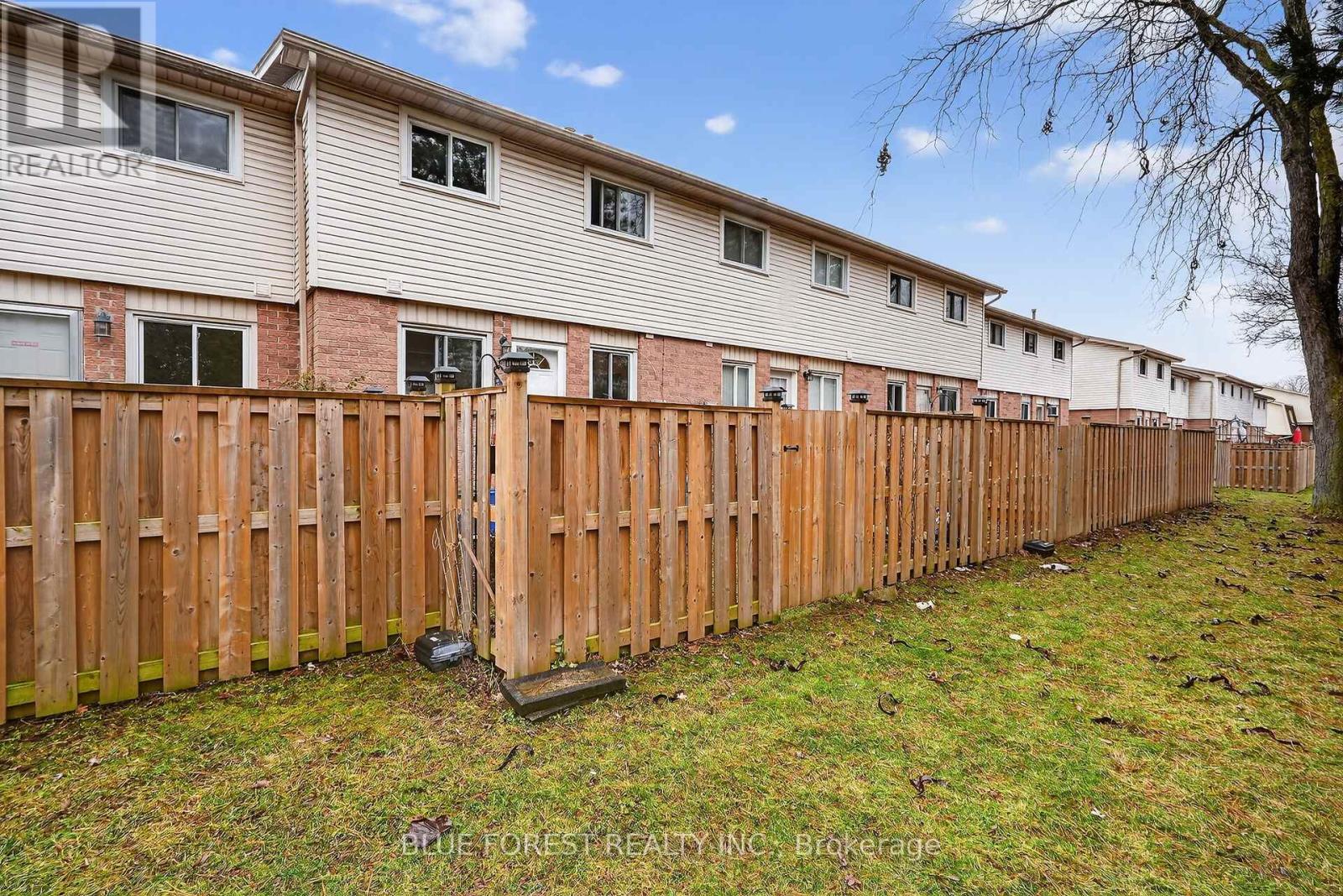 74 - 700 Exeter Road, London South, Ontario  N6E 1L2 - Photo 36 - X12911826