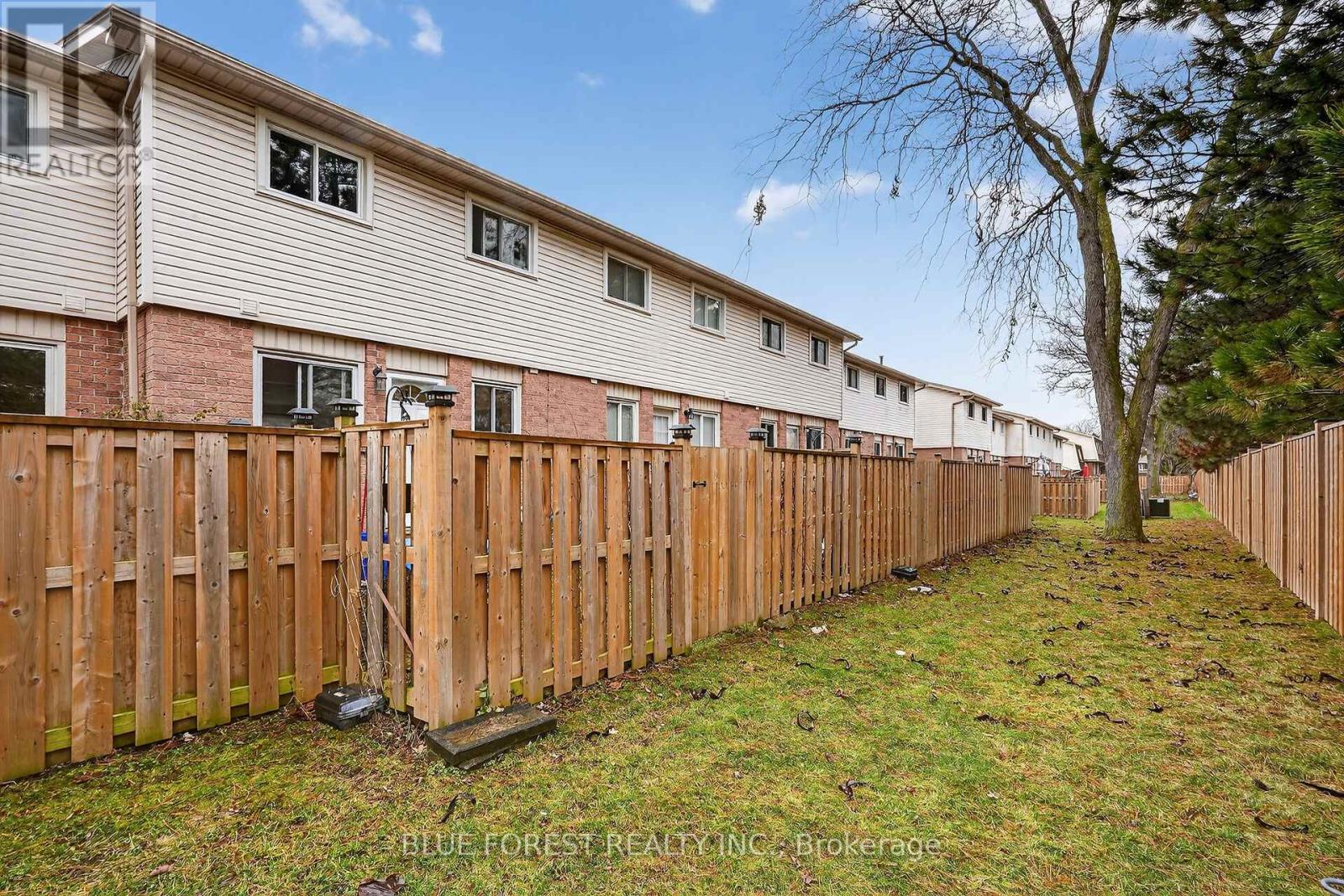 74 - 700 Exeter Road, London South, Ontario  N6E 1L2 - Photo 37 - X12911826