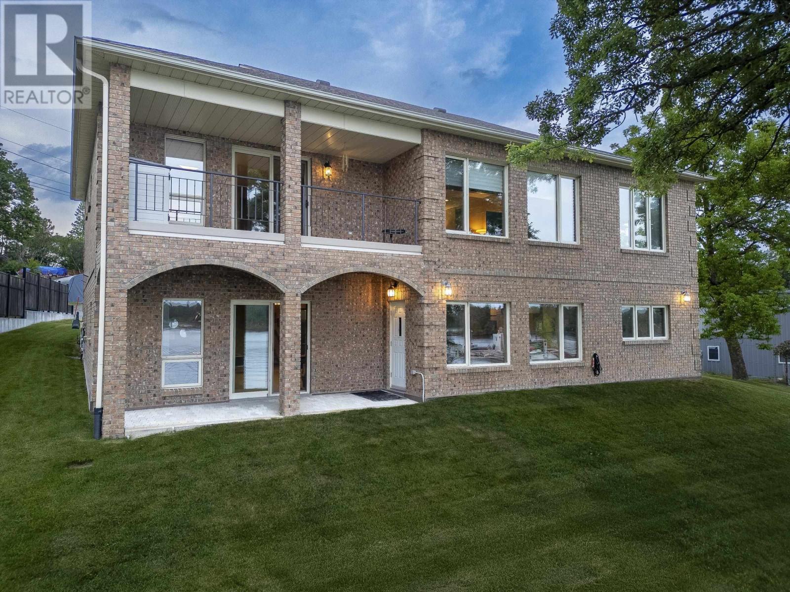 110 Lakeside Crescent, kenora, Ontario