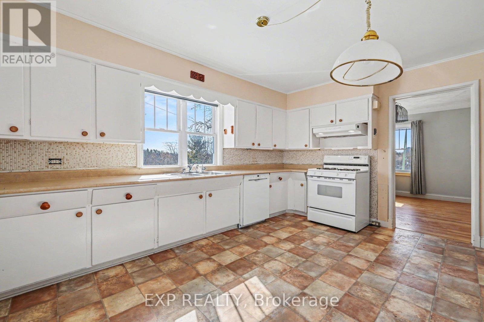 2511 Junction Avenue, Ottawa, Ontario  K1V 8G9 - Photo 13 - X12911816