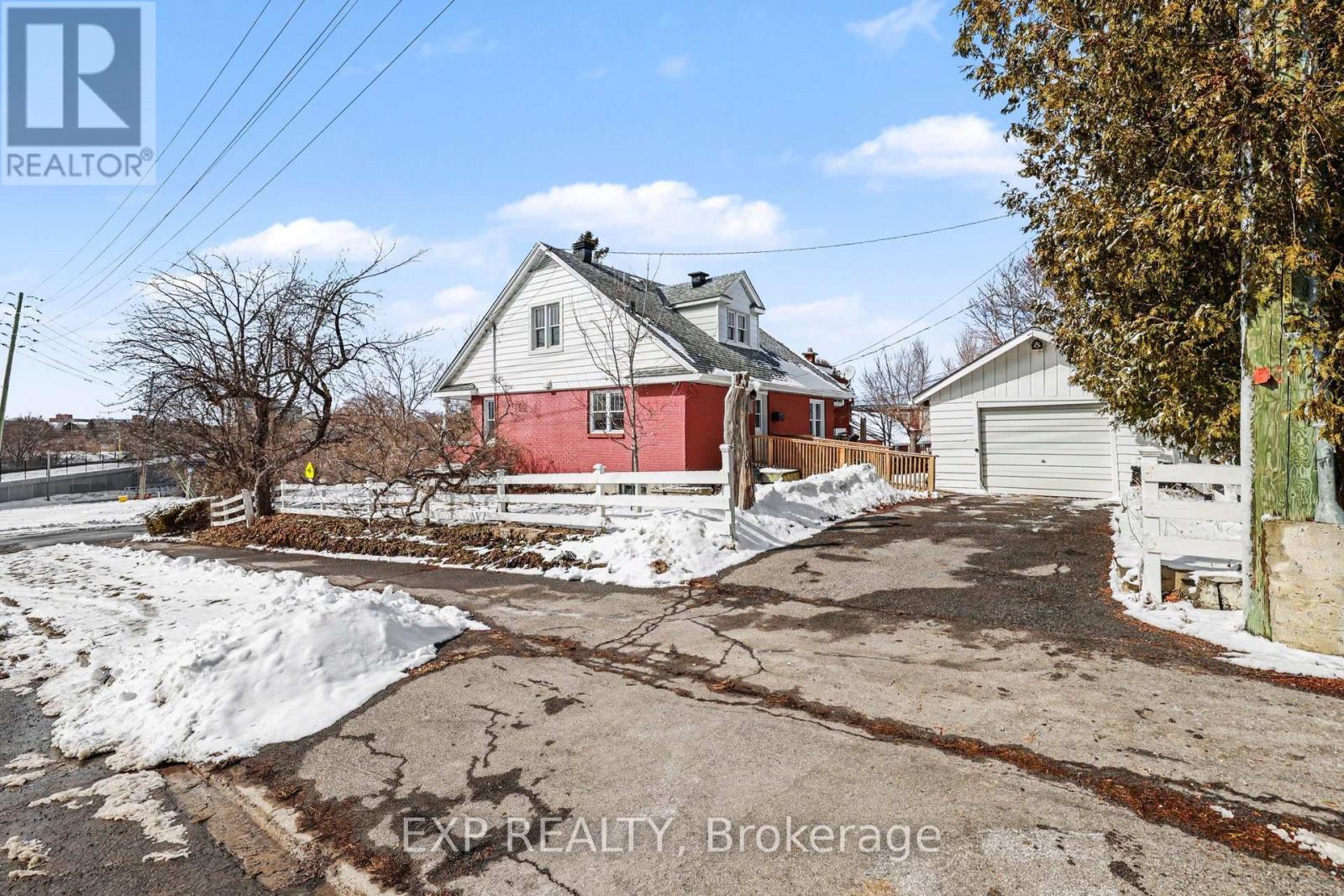 2511 Junction Avenue, Ottawa, Ontario  K1V 8G9 - Photo 3 - X12911816