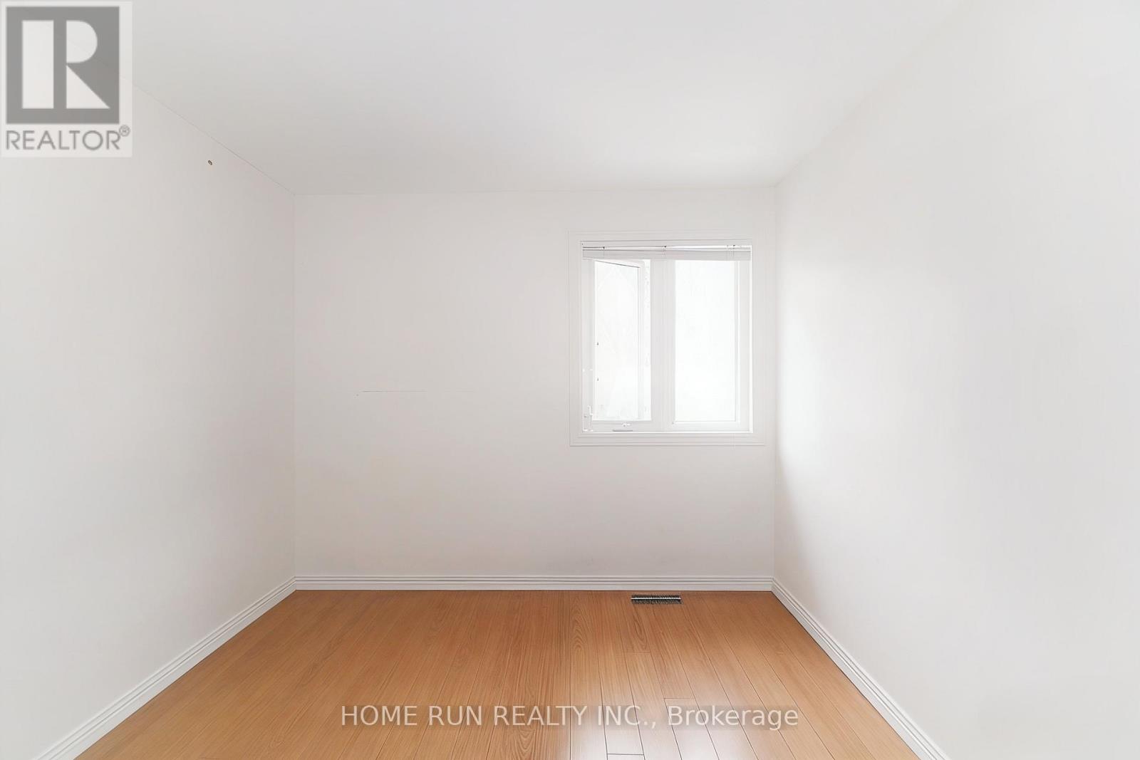 98 Templeton Street, Ottawa, Ontario  K1N 6X3 - Photo 17 - X12911894