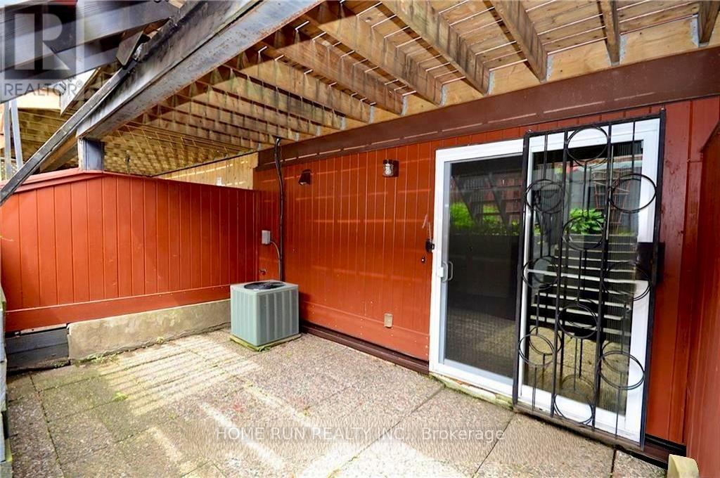 98 Templeton Street, Ottawa, Ontario  K1N 6X3 - Photo 27 - X12911894