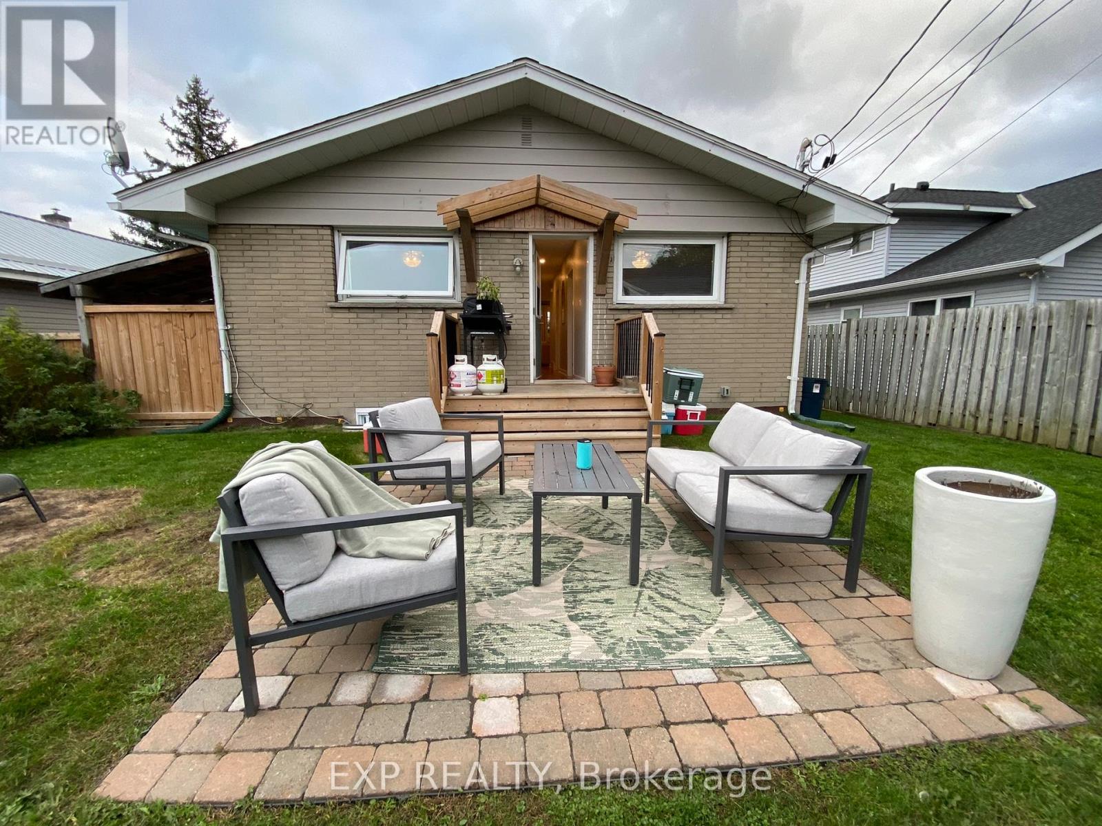 1237 Vancouver Avenue, Ottawa, Ontario  K1V 6V2 - Photo 18 - X12911908