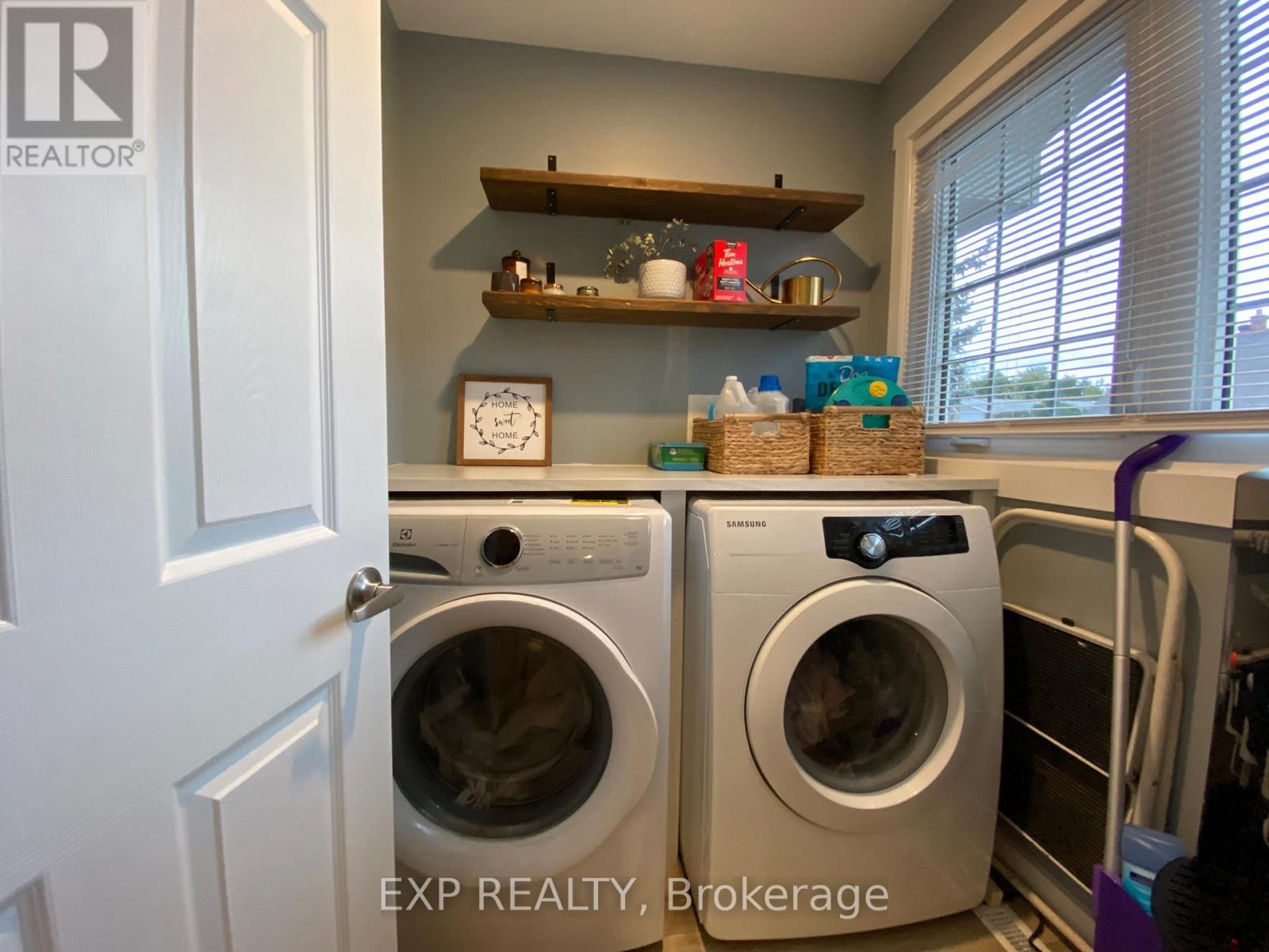 1237 Vancouver Avenue, Ottawa, Ontario  K1V 6V2 - Photo 9 - X12911908