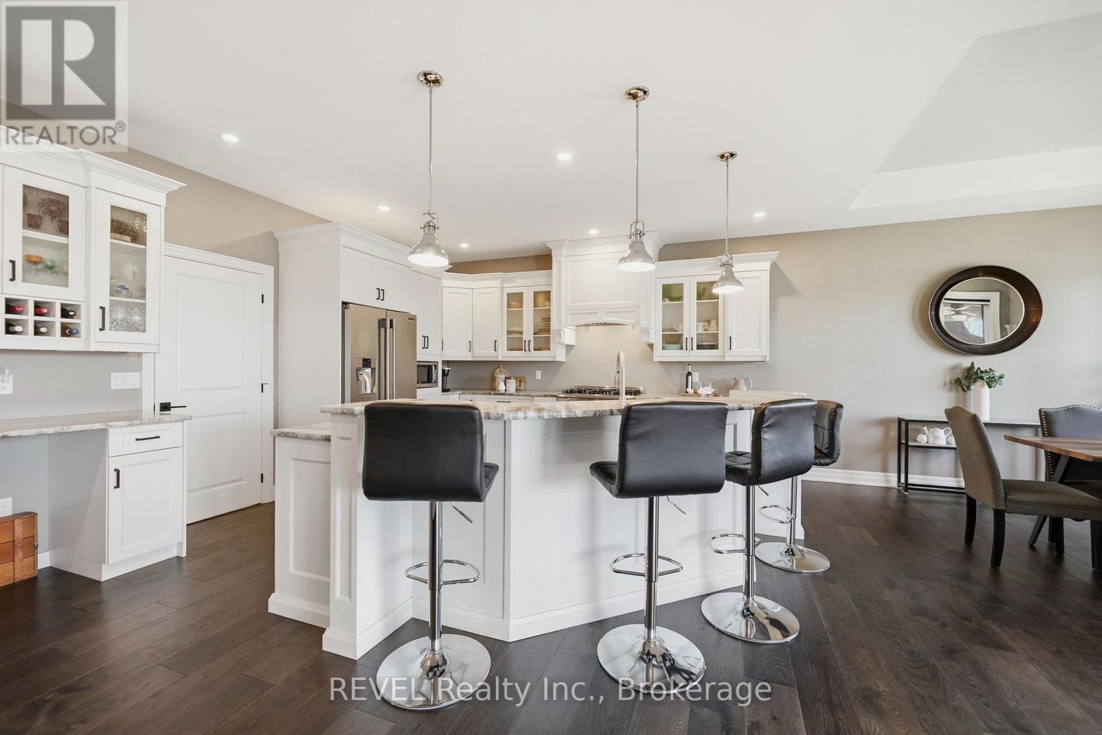 713 Clarence Street, Port Colborne, Ontario  L3K 6B8 - Photo 12 - X12911862