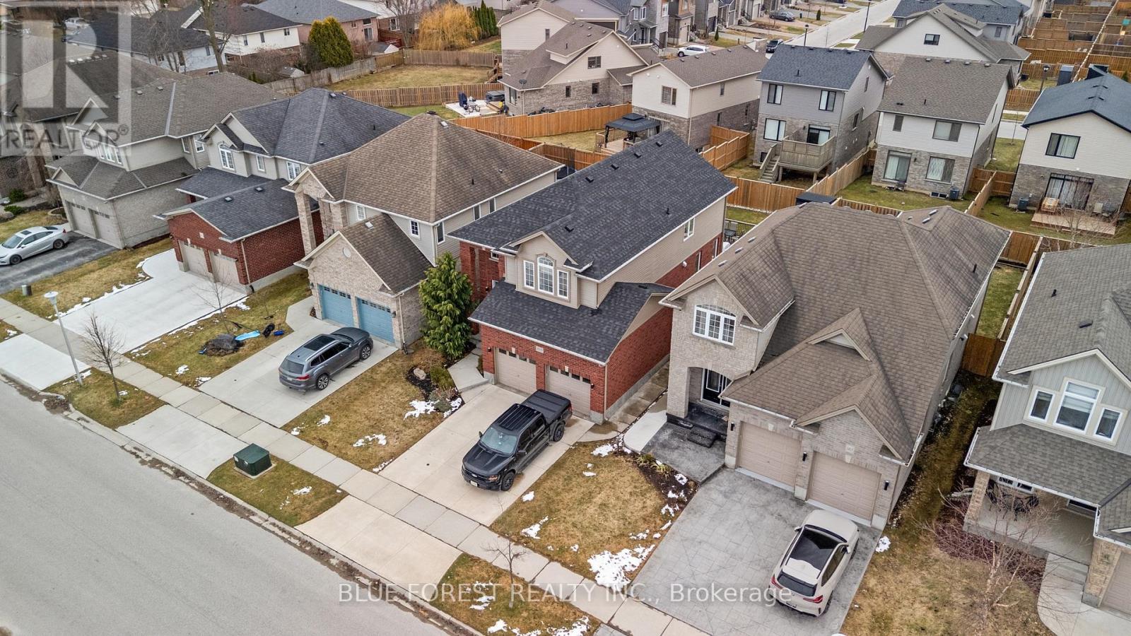 1809 Jubilee Drive, London North, Ontario  N6G 0H5 - Photo 40 - X12911758