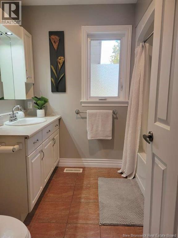 1135 Mercury Street, Bathurst, New Brunswick  E2A 2J4 - Photo 19 - NB128697