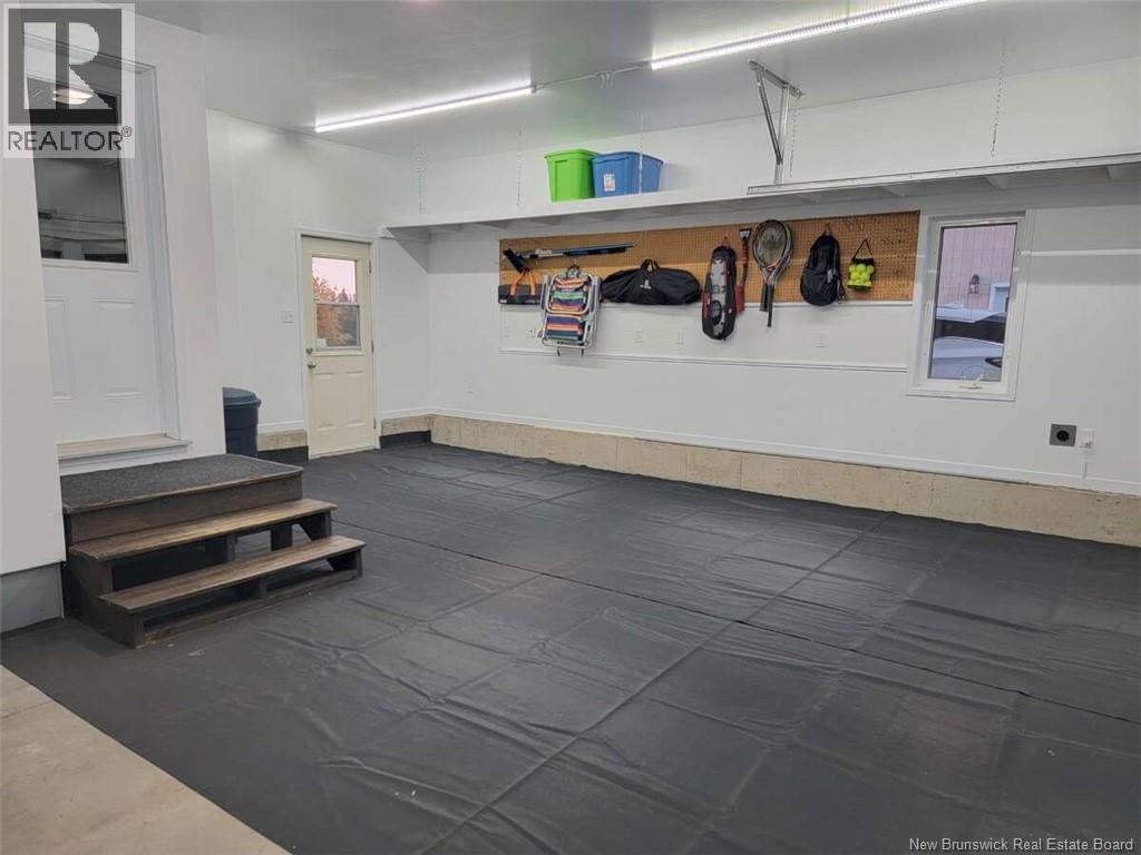 1135 Mercury Street, Bathurst, New Brunswick  E2A 2J4 - Photo 21 - NB128697