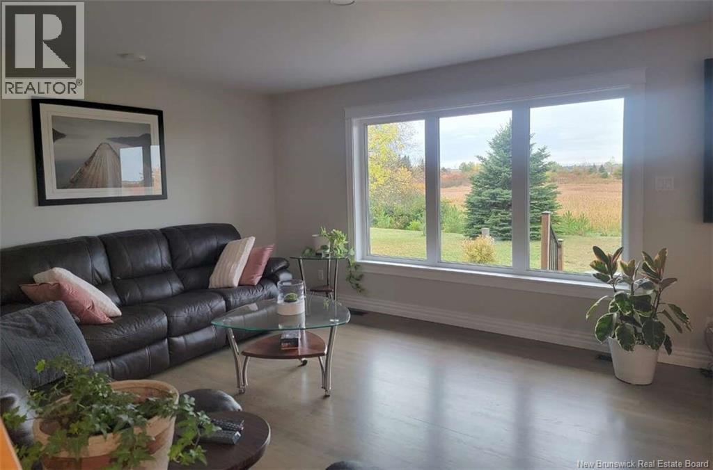 1135 Mercury Street, Bathurst, New Brunswick  E2A 2J4 - Photo 8 - NB128697