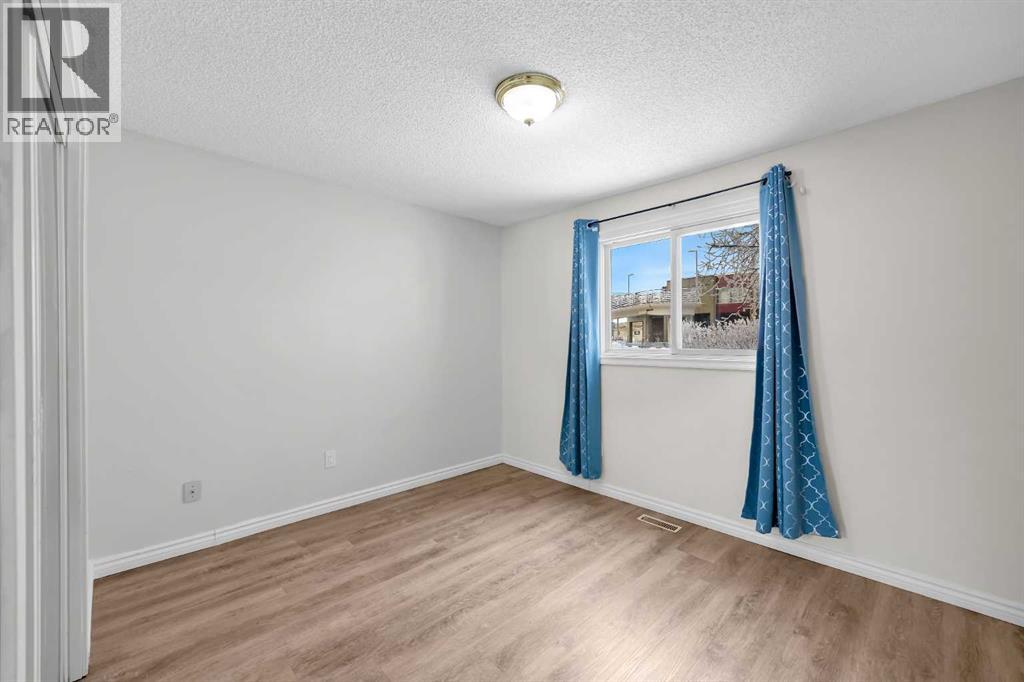 3, 2519 38 Street Ne, Calgary, Alberta  T1Y 4W8 - Photo 18 - A2277477