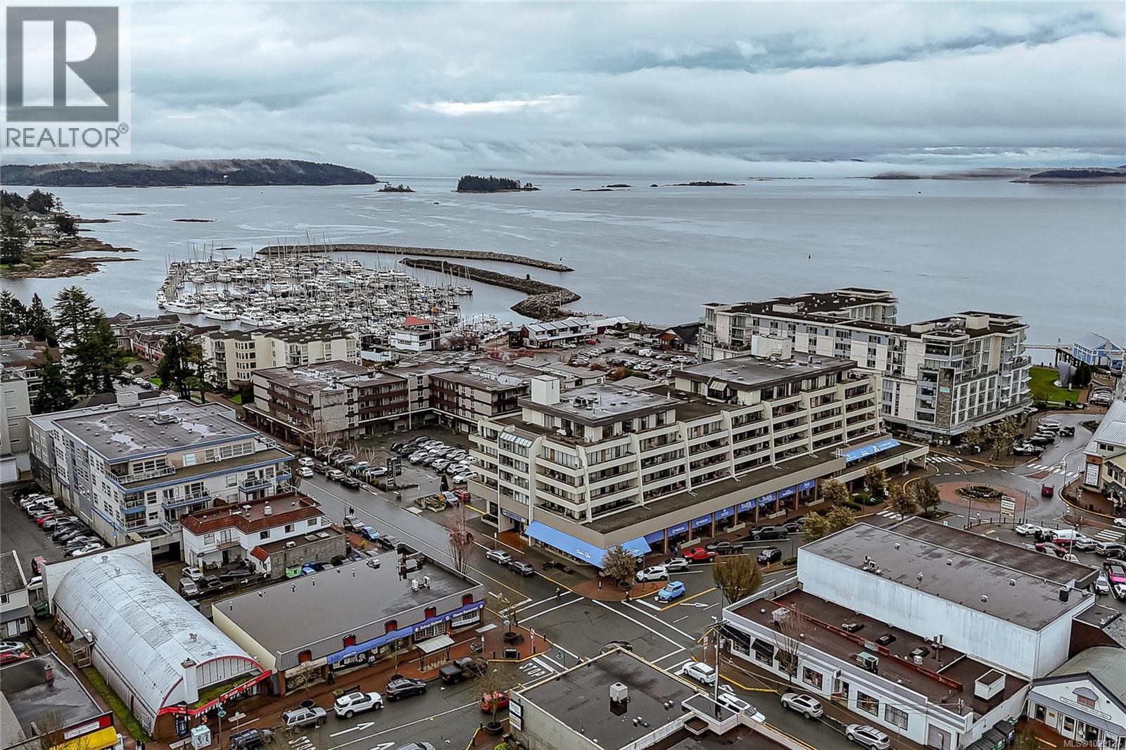 301 9805 Second St, Sidney, British Columbia  V8L 4T9 - Photo 24 - 1029127