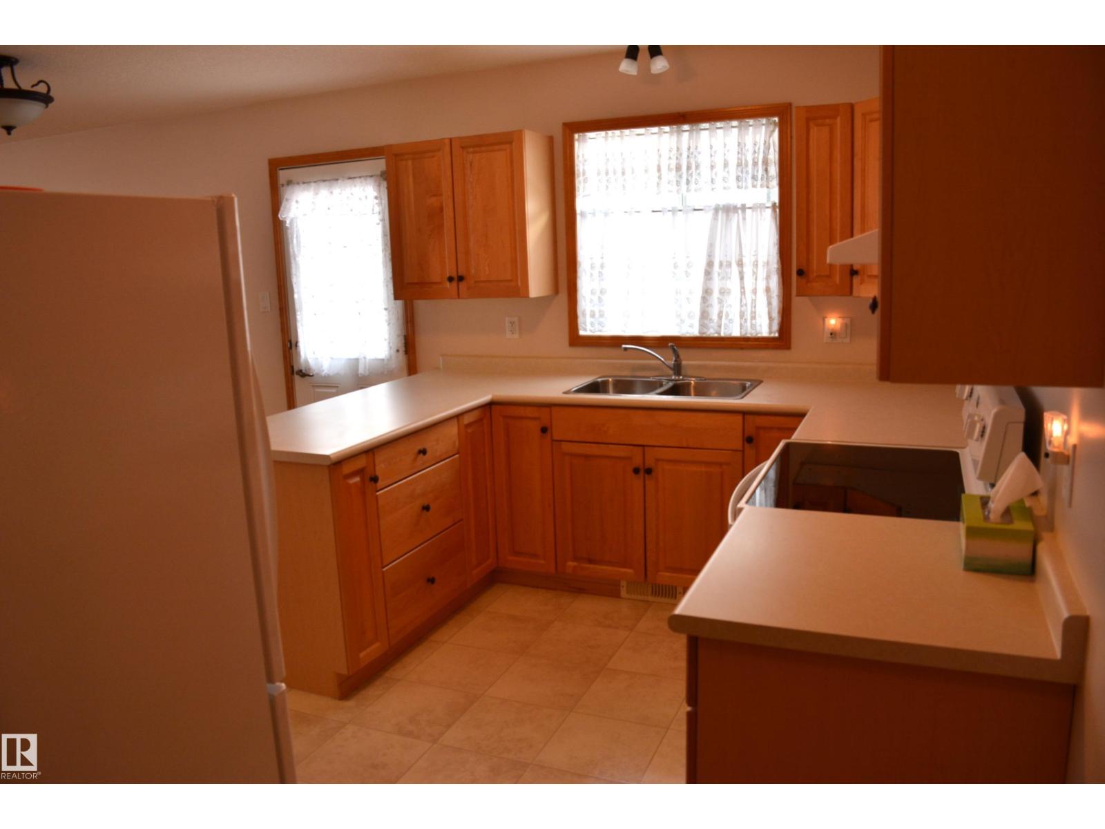 #3 4806 51 Av, Barrhead, Alberta  T7N 1H1 - Photo 10 - E4478731