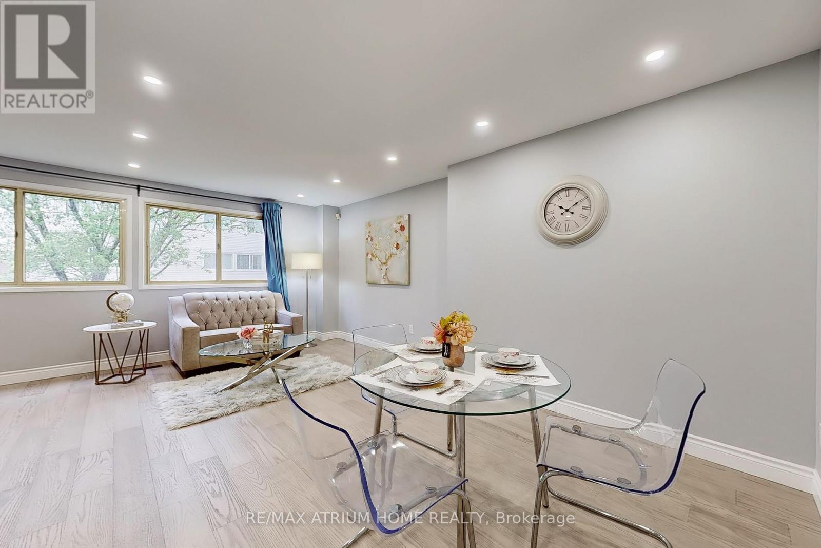 10 Townsend Road, Toronto, Ontario  M2H 2T2 - Photo 3 - C12911754