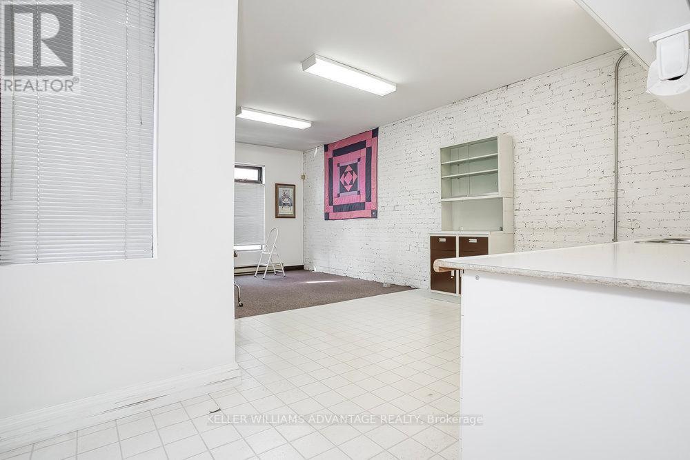 157 Gerrard Street E, Toronto, Ontario  M5A 2E4 - Photo 30 - C12911756