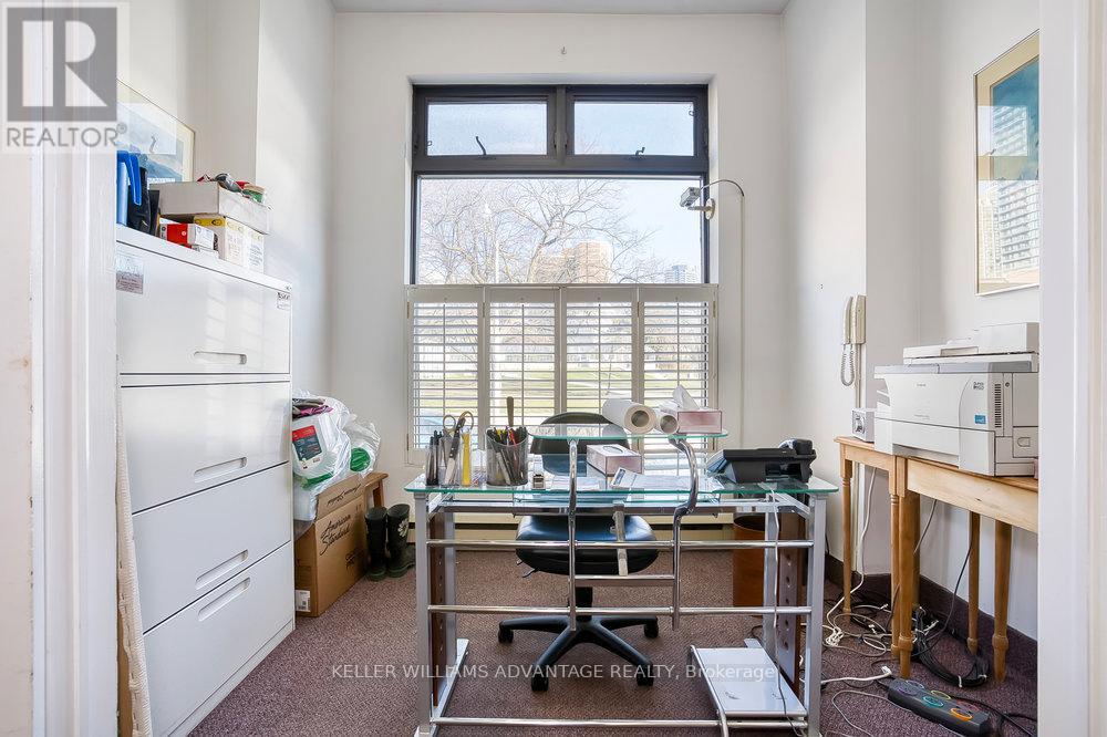 157 Gerrard Street E, Toronto, Ontario  M5A 2E4 - Photo 5 - C12911756