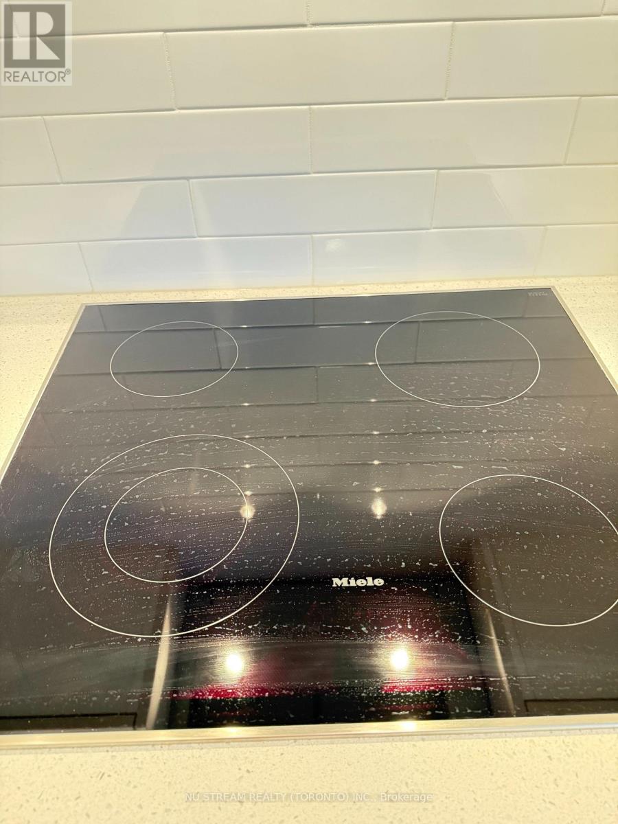 1212 - 1 Quarrington Lane S, Toronto, Ontario  M3C 0S4 - Photo 7 - C12911830