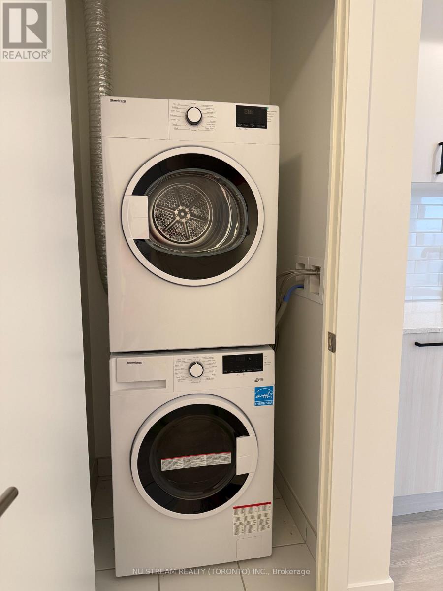 1212 - 1 Quarrington Lane S, Toronto, Ontario  M3C 0S4 - Photo 8 - C12911830