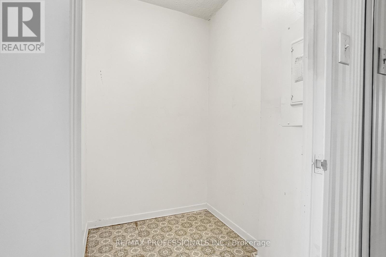 2005 - 33 Elmhurst Avenue, Toronto, Ontario  M2N 6G8 - Photo 20 - C12911936