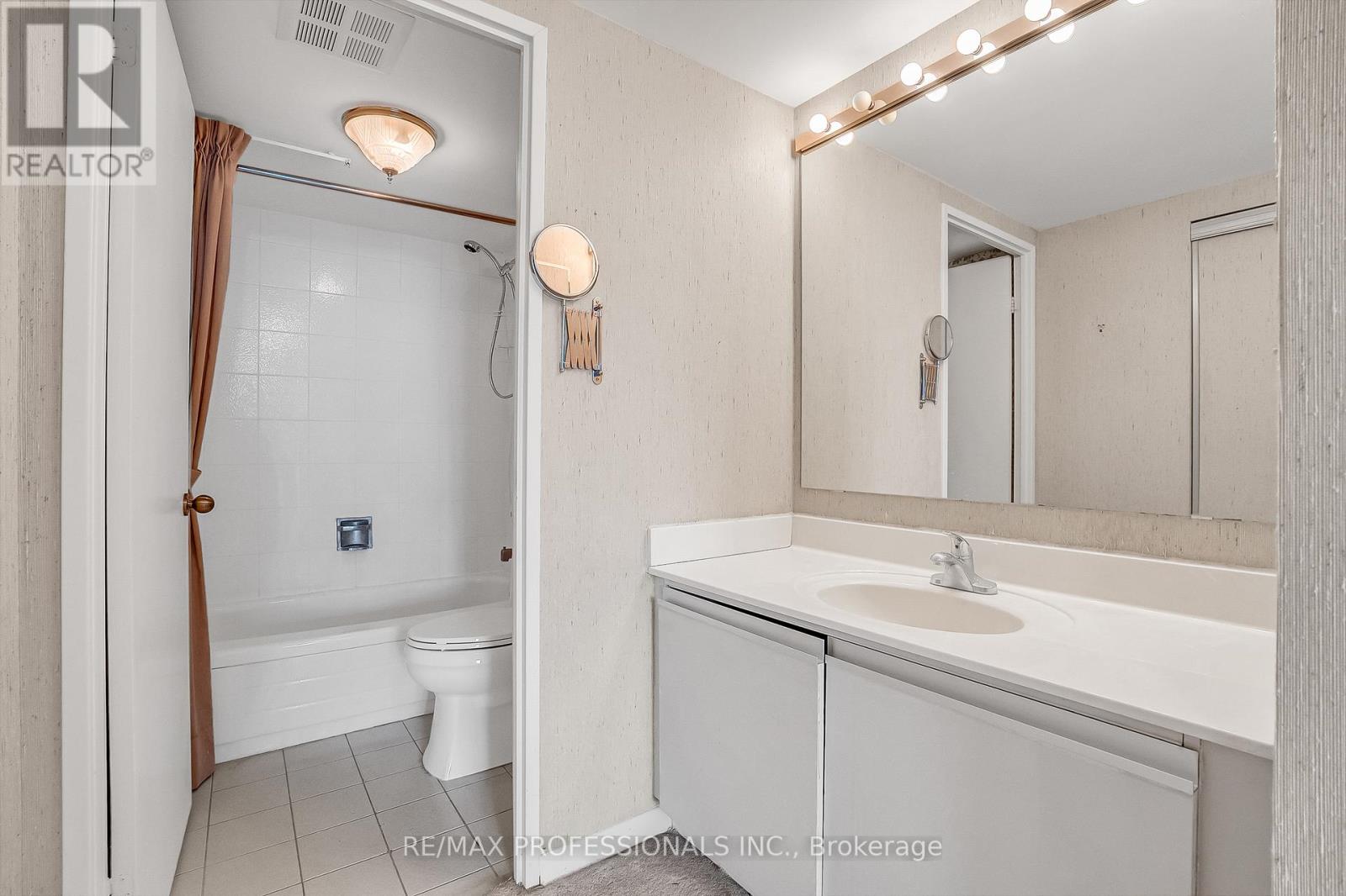 2005 - 33 Elmhurst Avenue, Toronto, Ontario  M2N 6G8 - Photo 26 - C12911936