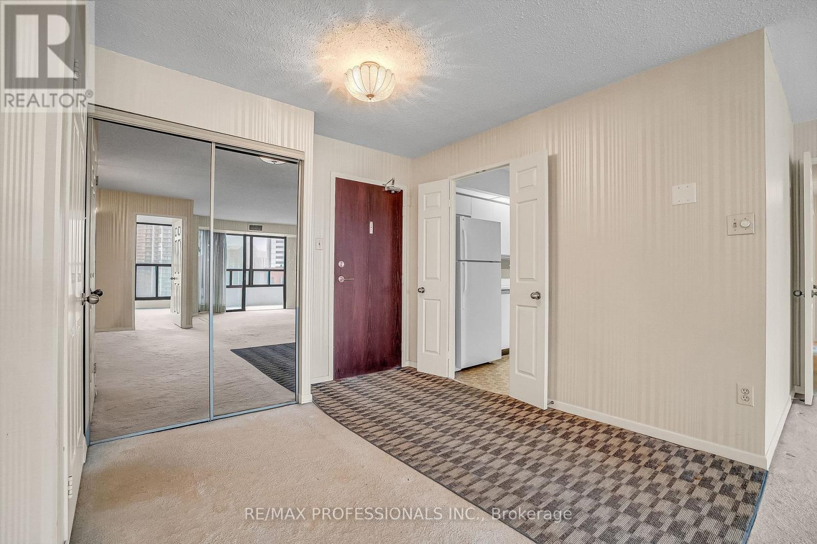 2005 - 33 Elmhurst Avenue, Toronto, Ontario  M2N 6G8 - Photo 8 - C12911936