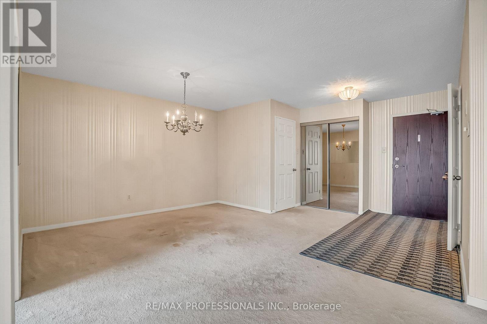 2005 - 33 Elmhurst Avenue, Toronto, Ontario  M2N 6G8 - Photo 9 - C12911936