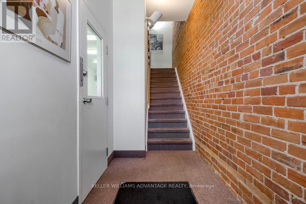 157 Gerrard Street E, Toronto, Ontario  M5A 2E4 - Photo 3 - C12911942