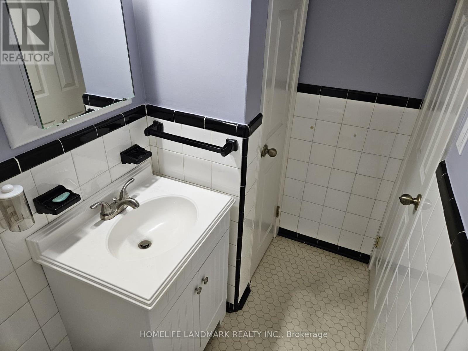 (Main) - 147 Fitzgibbon Avenue, Toronto, Ontario  M1K 4A6 - Photo 13 - E12911864