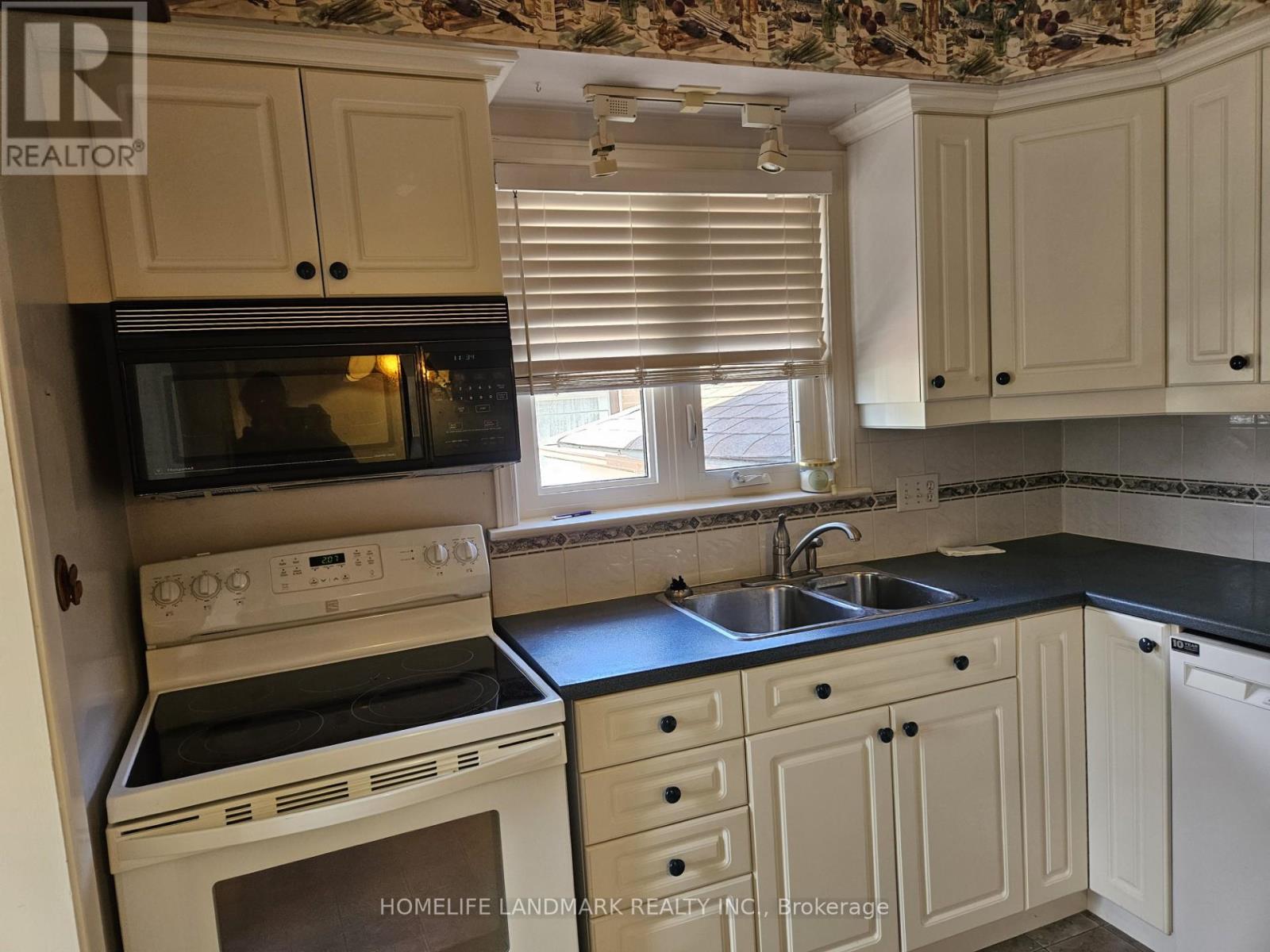 (Main) - 147 Fitzgibbon Avenue, Toronto, Ontario  M1K 4A6 - Photo 6 - E12911864