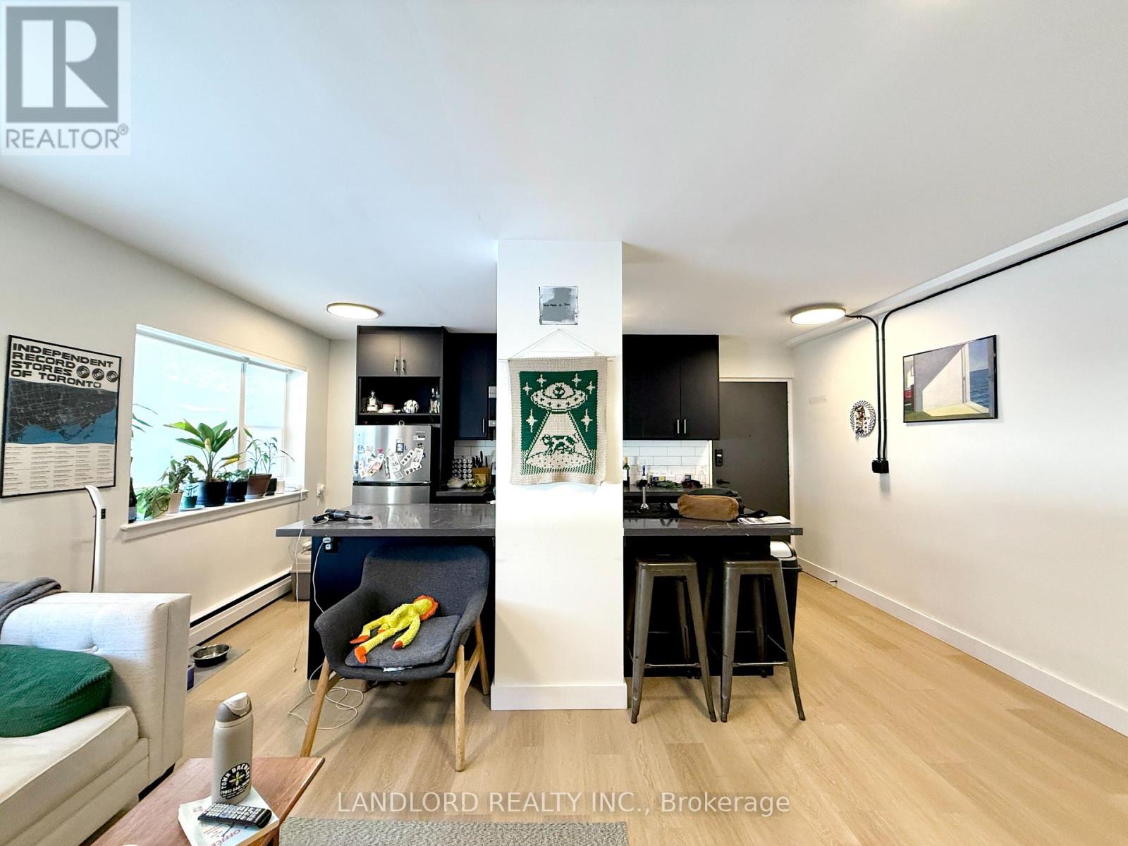 102 - 111 Craydon Road, Whitby, Ontario  L1N 2B5 - Photo 2 - E12911884