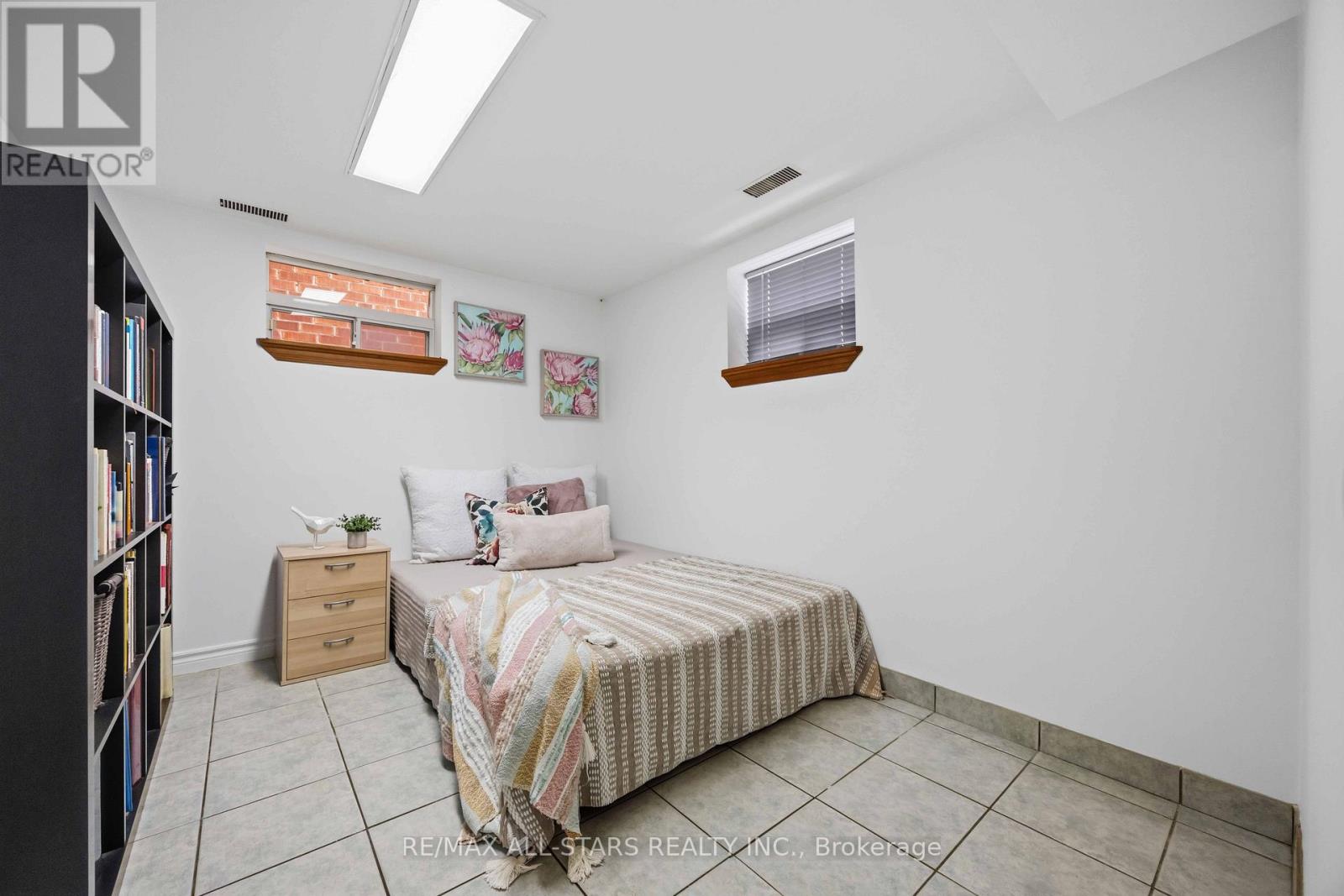 28 Hubert Avenue, Toronto, Ontario  M1K 1Z8 - Photo 21 - E12911926