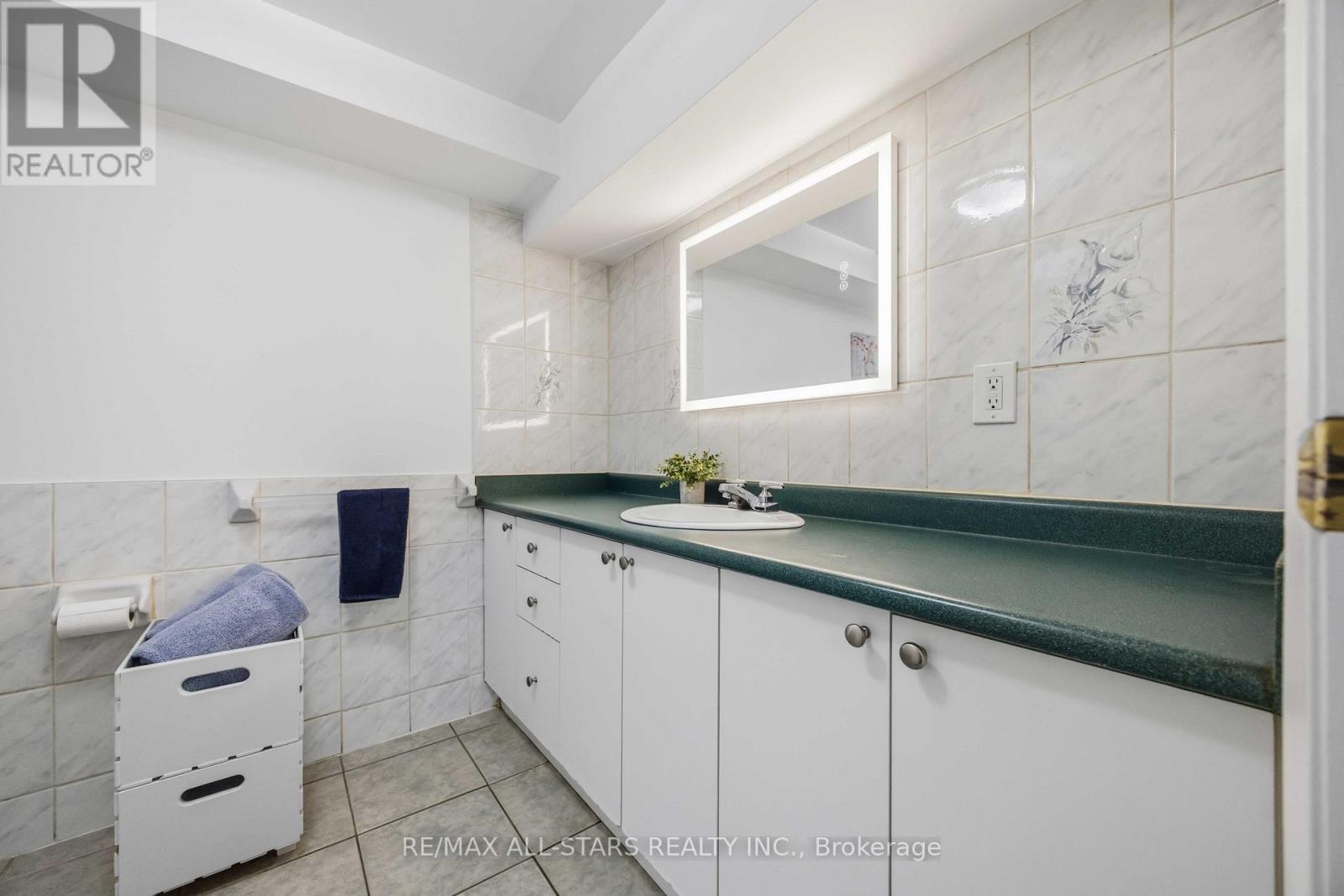 28 Hubert Avenue, Toronto, Ontario  M1K 1Z8 - Photo 22 - E12911926