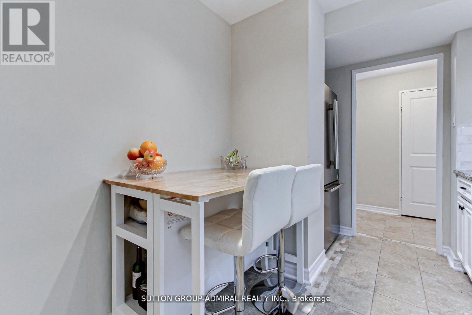 303 - 1 Royal Orchard Boulevard, Markham, Ontario  L3T 3C2 - Photo 13 - N12911770