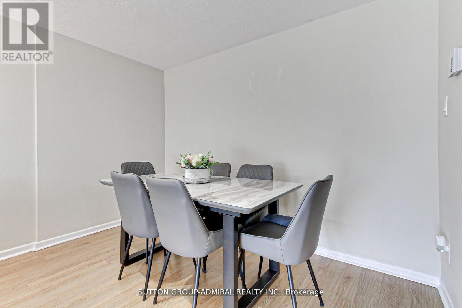 303 - 1 Royal Orchard Boulevard, Markham, Ontario  L3T 3C2 - Photo 16 - N12911770