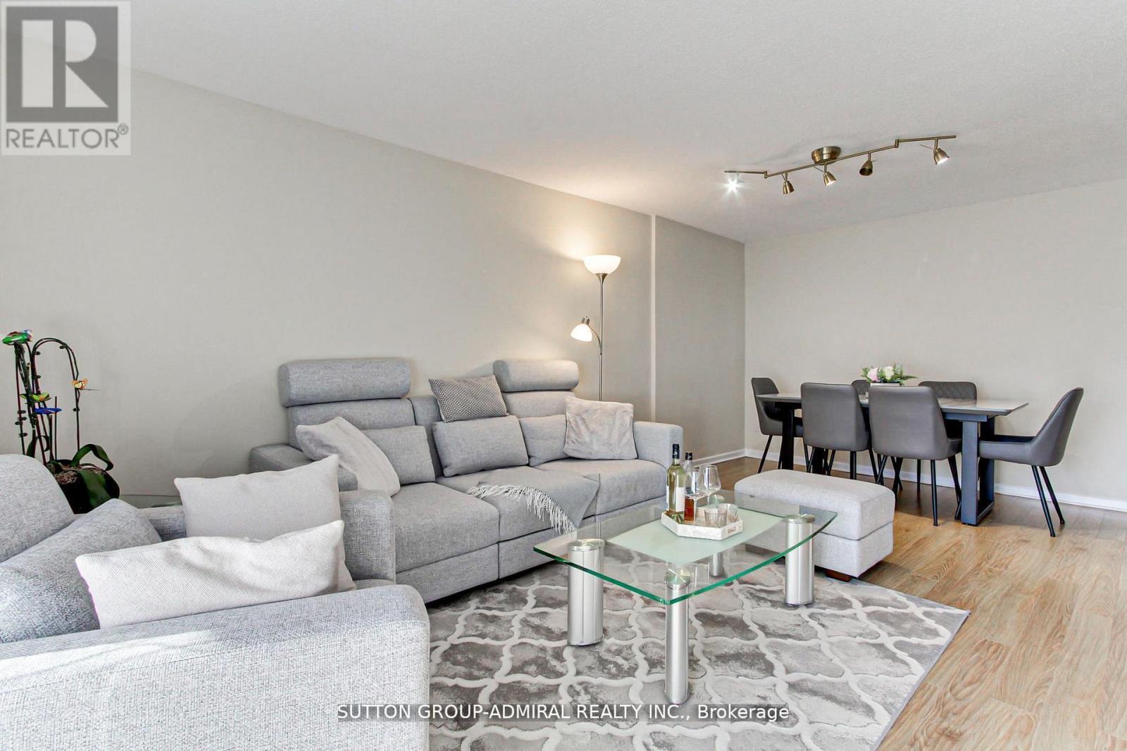 303 - 1 Royal Orchard Boulevard, Markham, Ontario  L3T 3C2 - Photo 19 - N12911770