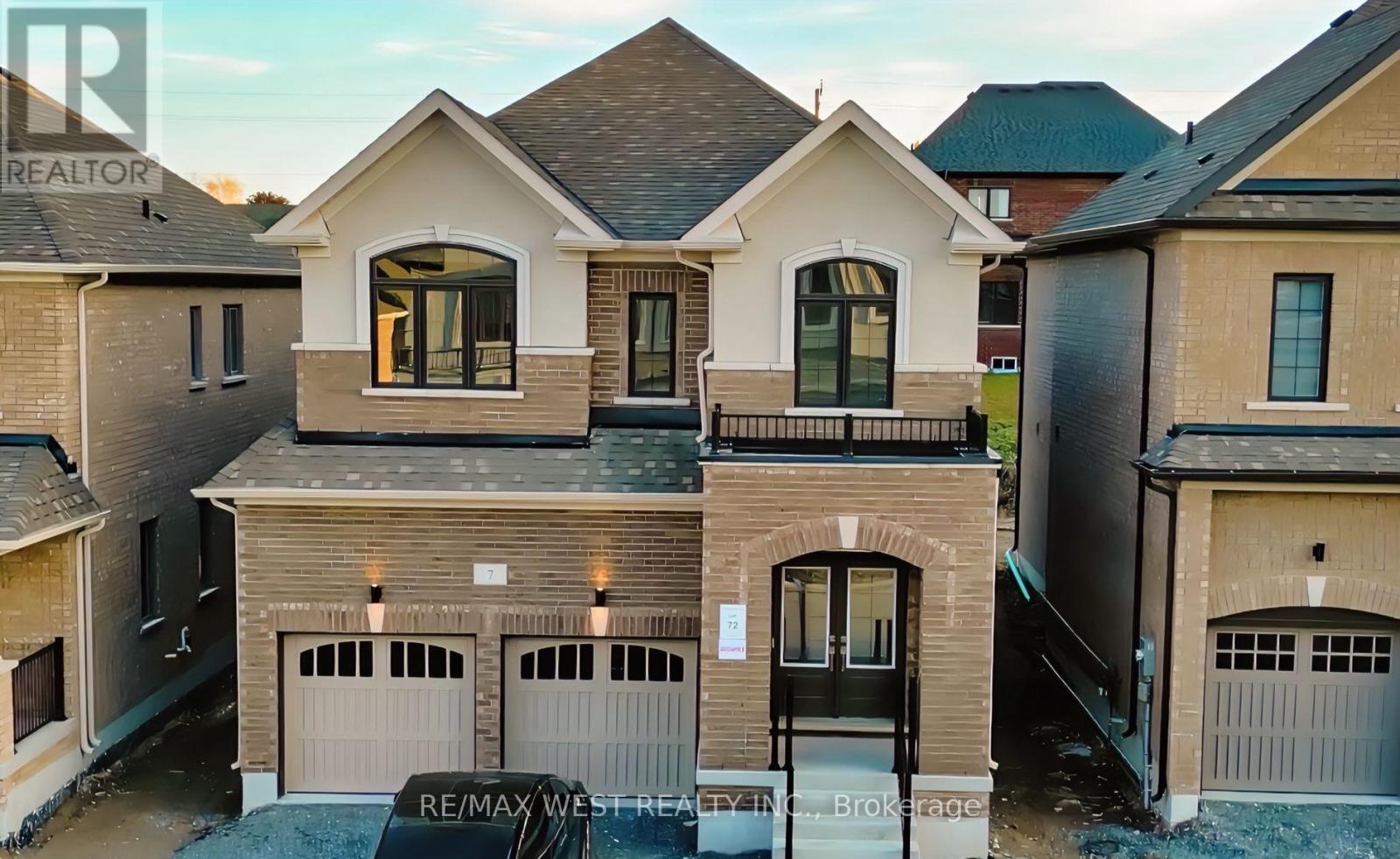 7 STENNETT DRIVE, Georgina, Ontario