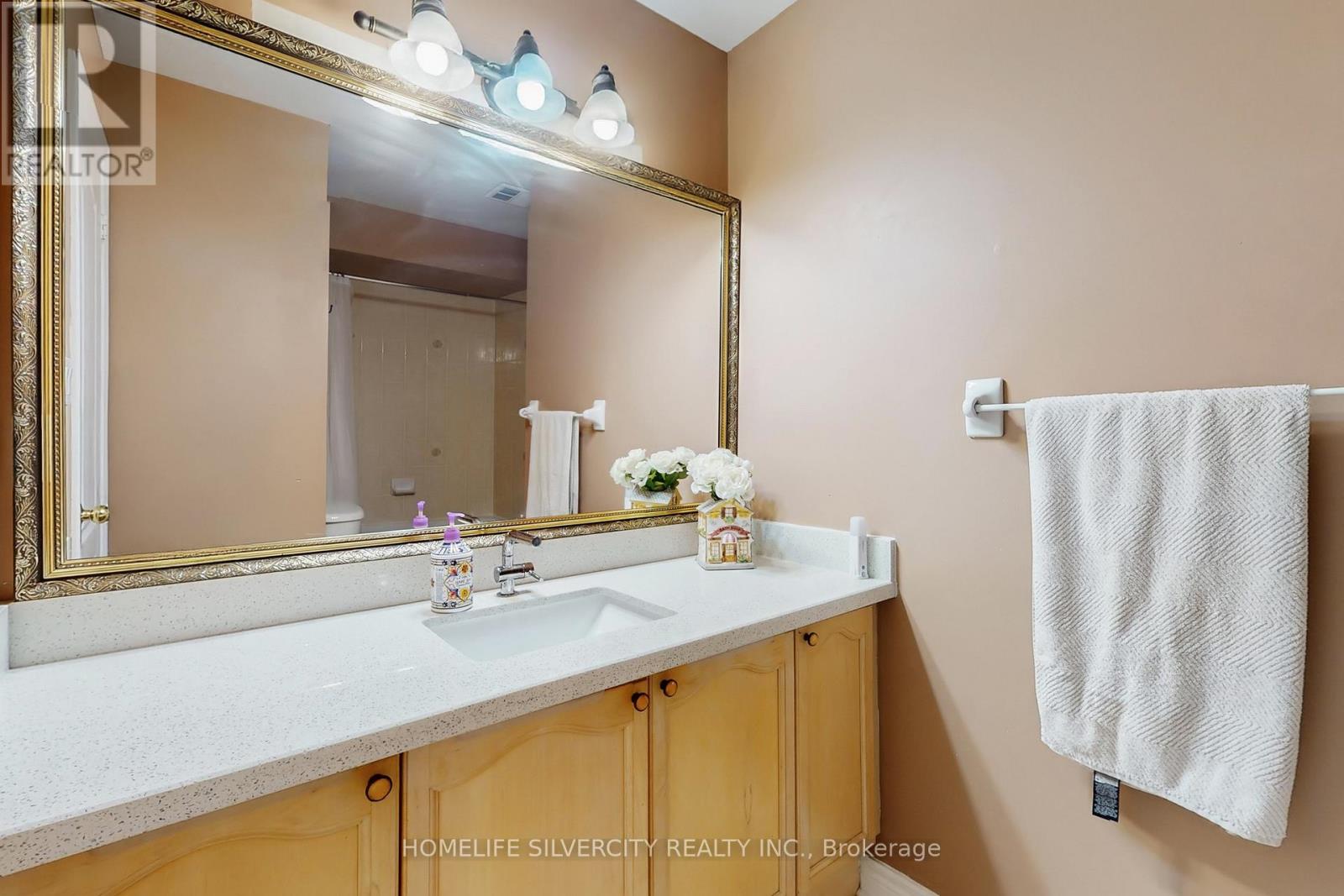 6 Rouge Fairway Street, Markham, Ontario  L3S 4H5 - Photo 32 - N12911824